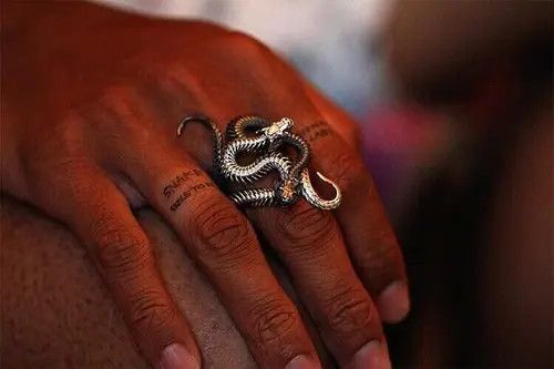 Jewelry Adjustable White Black Cobra Snake Ring Size ONE SIZE - 4 Thumbnail