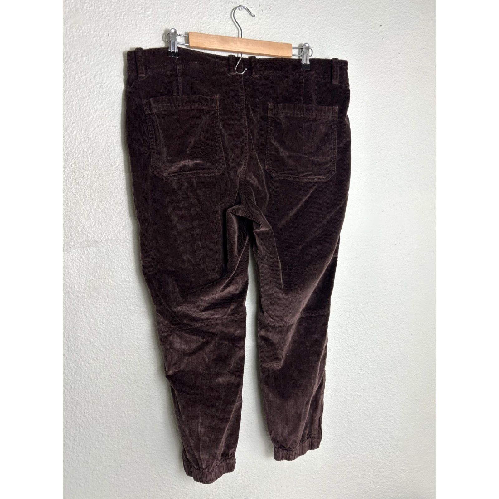 Banana Republic Banana Republic Slim Corduroy Brown Ankle Zip Women's Size 18 Pants User: Banana Republic Slim Corduroy Brown Ankle Zip Women's Size 18 Pants Size 40" / US 18 - 7 Thumbnail