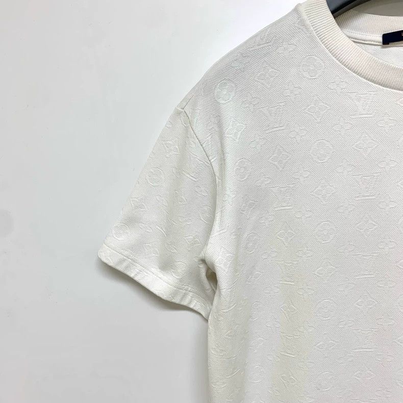 Louis Vuitton Louis Vuitton White full print short sleeve Size US M / EU 48-50 / 2 - 5 Thumbnail