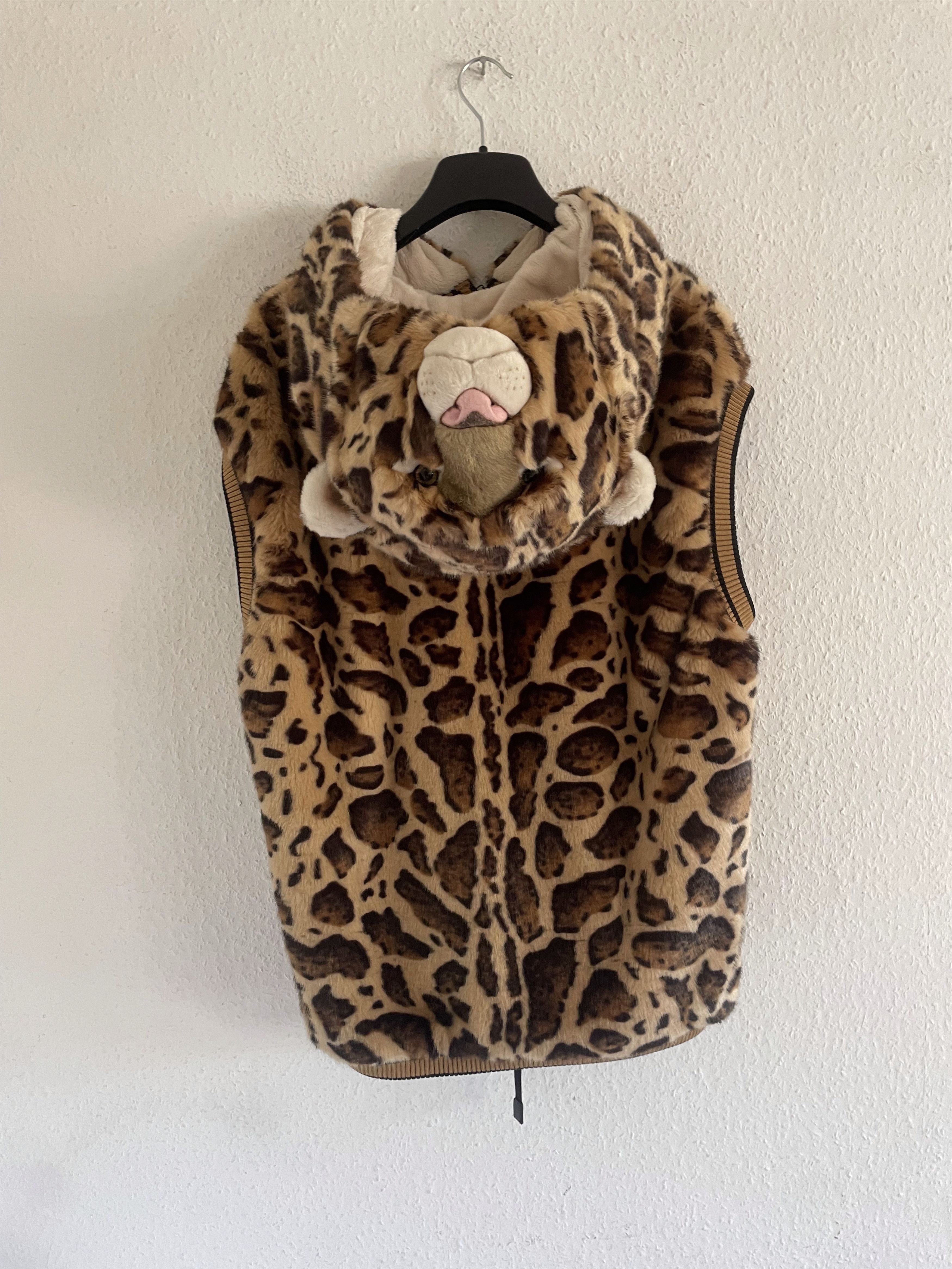 Dolce & Gabbana FW17 Leopard Faux Fur Hooded Vest Size XS / US 0-2 / IT 36-38 - 11 Thumbnail