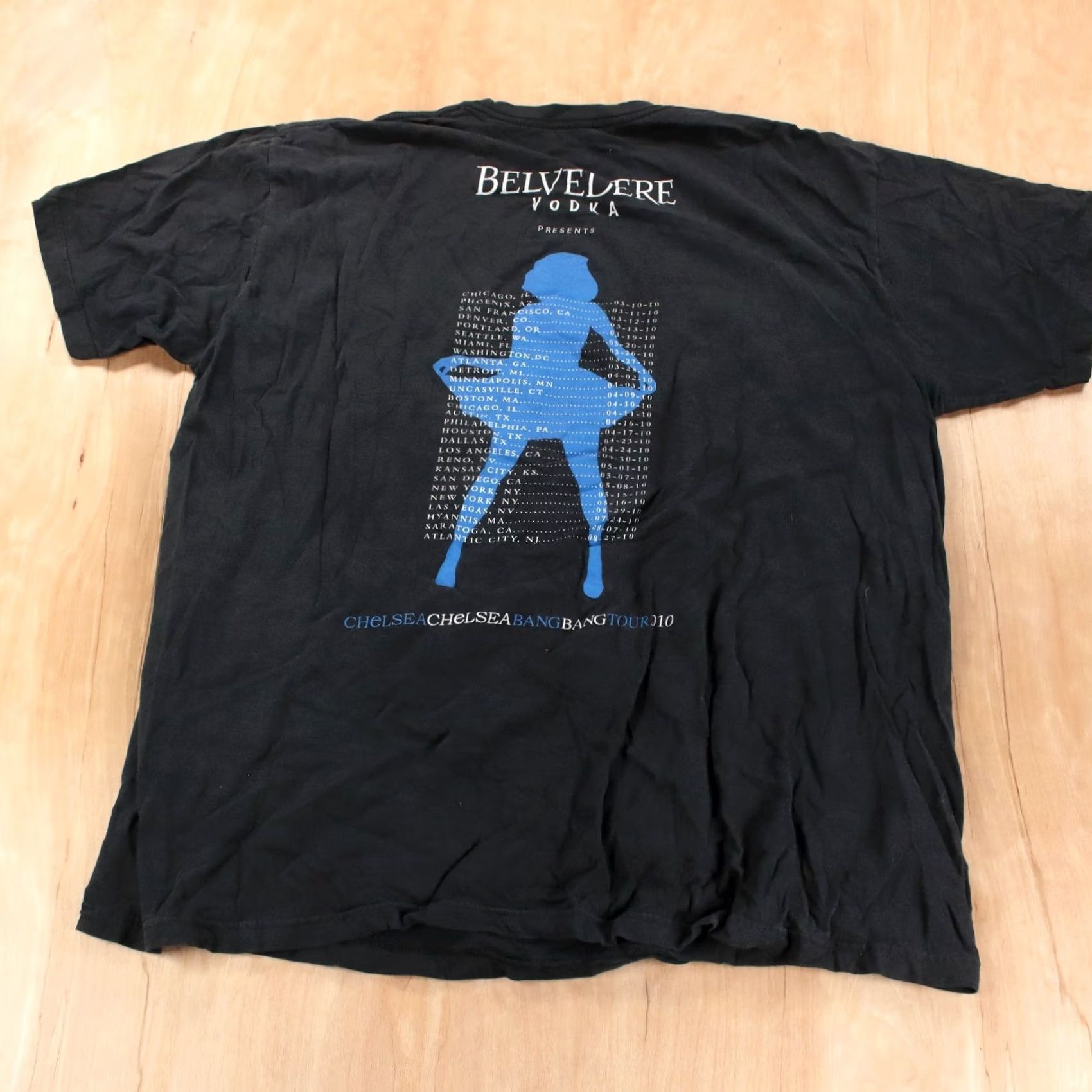 Vintage Chelsea Chelsea Bang Bang 2010 Tour t-shirt 2XL Chelsea Handler Bay Island Black Cotton Mens Short Sleeve Crew Neck Graphic Print T-Shirt Size US XXL / EU 58 / 5 - 4 Thumbnail