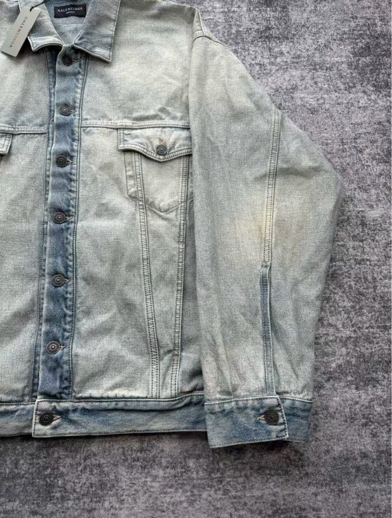 Balenciaga Balenciaga Distressed patchwork Inside Out denim jacket Size US S / EU 44-46 / 1 - 4 Thumbnail