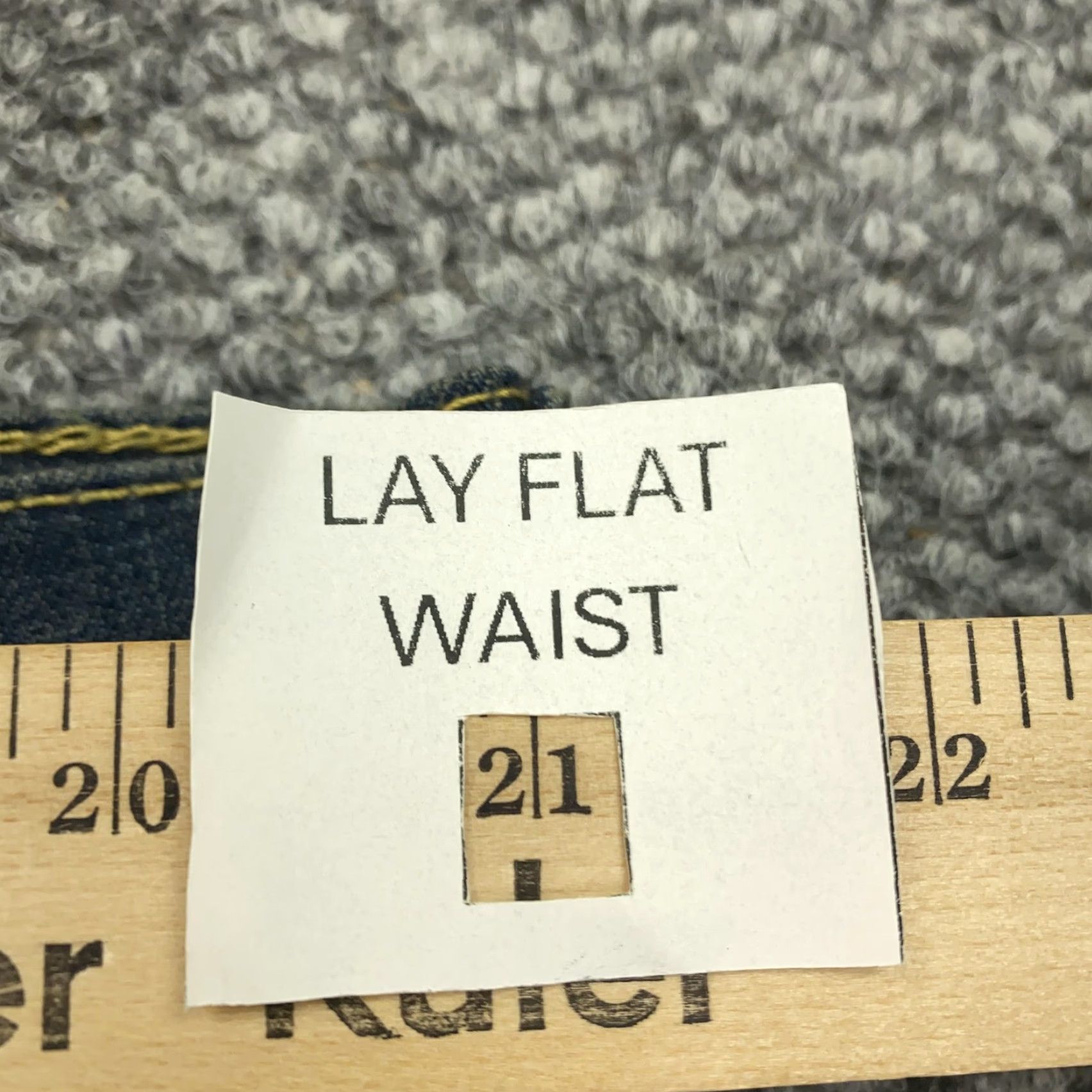 Levi's VINTAGE? No — Levi's 559 Relaxed Straight Jeans Men 42x29 Blue Medium Wash Denim Pants 559 Relaxed Straight Zip Pockets Mens Regular 42 Inseam 29" Size US 42 / EU 58 - 7 Thumbnail