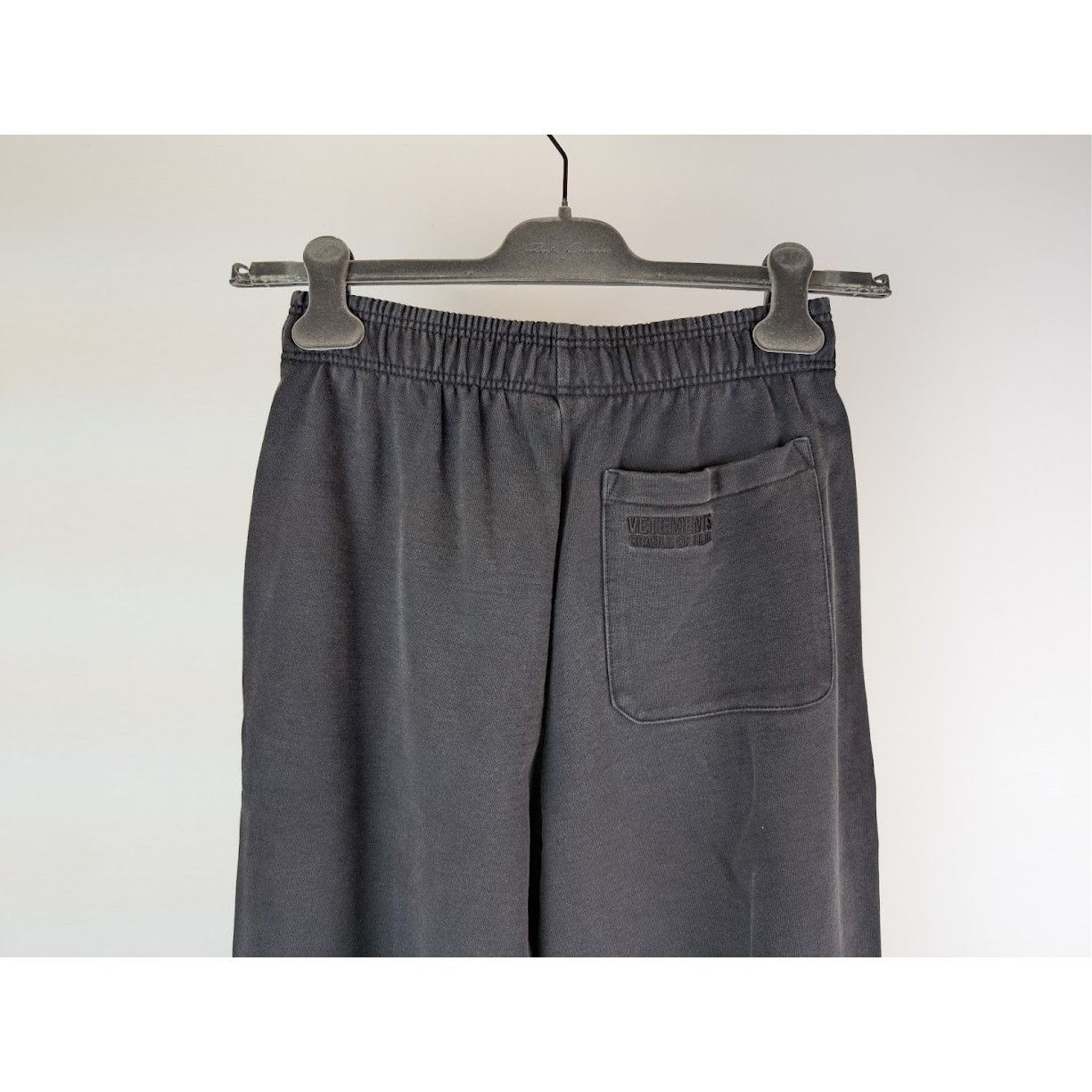 Vetements o1rshd1 Sweatpants & Joggers in Black Size US 30 / EU 46 - 12 Thumbnail
