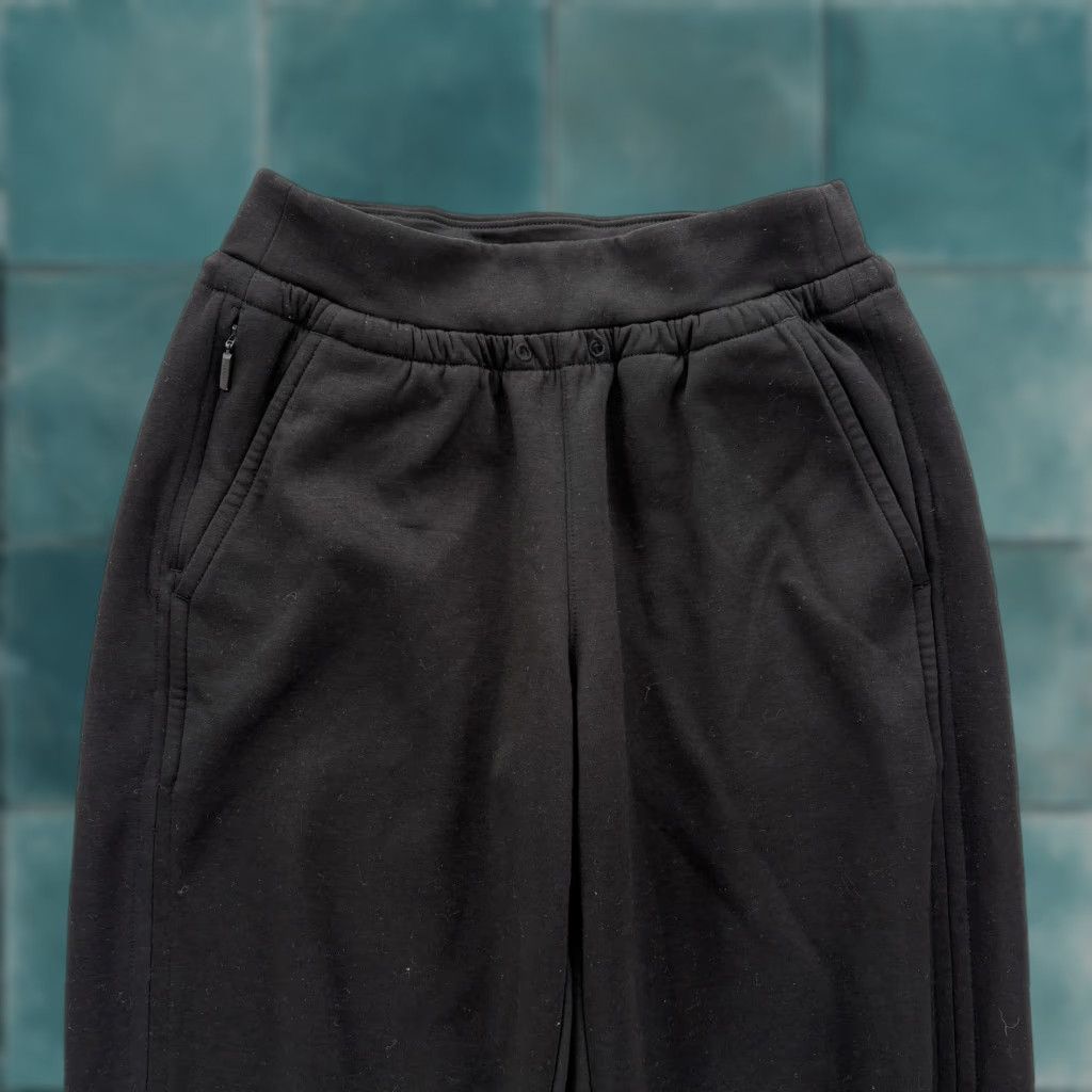 Athleta VINTAGE Athleta Allure High Rise Jogger Pants Womens Small Petite Black Stretch Gym Yoga Size 28" / US 6 / IT 42 - 1 Thumbnail