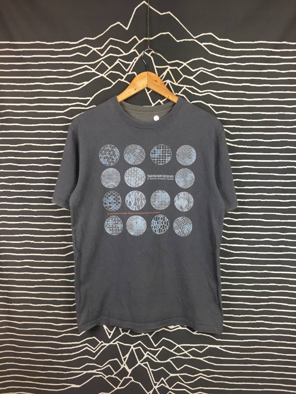 Vintage Vtg Oriental Geometric Circles Tradition From Old Days Tee Size US M / EU 48-50 / 2 - 2 Thumbnail