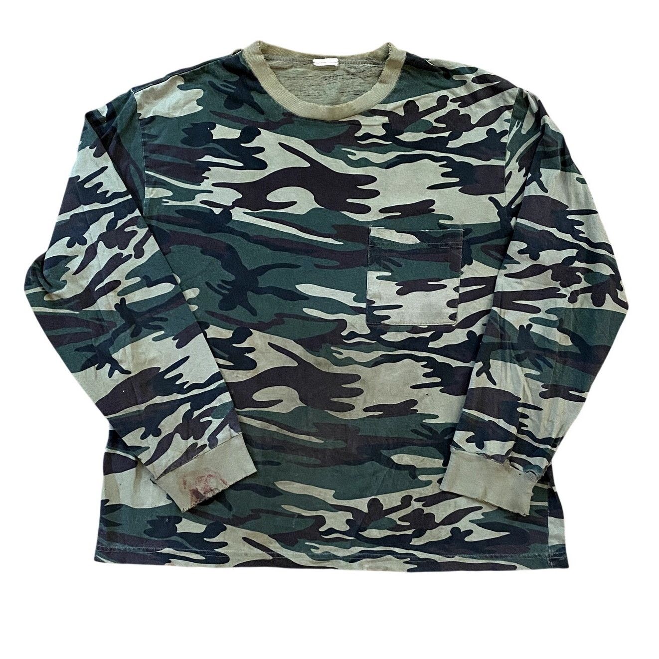Realtree × Vintage Vintage 90s Camo Long Sleeve Boxy Pocket T Shirt Distressed Size US XL / EU 56 / 4 - 1 Thumbnail