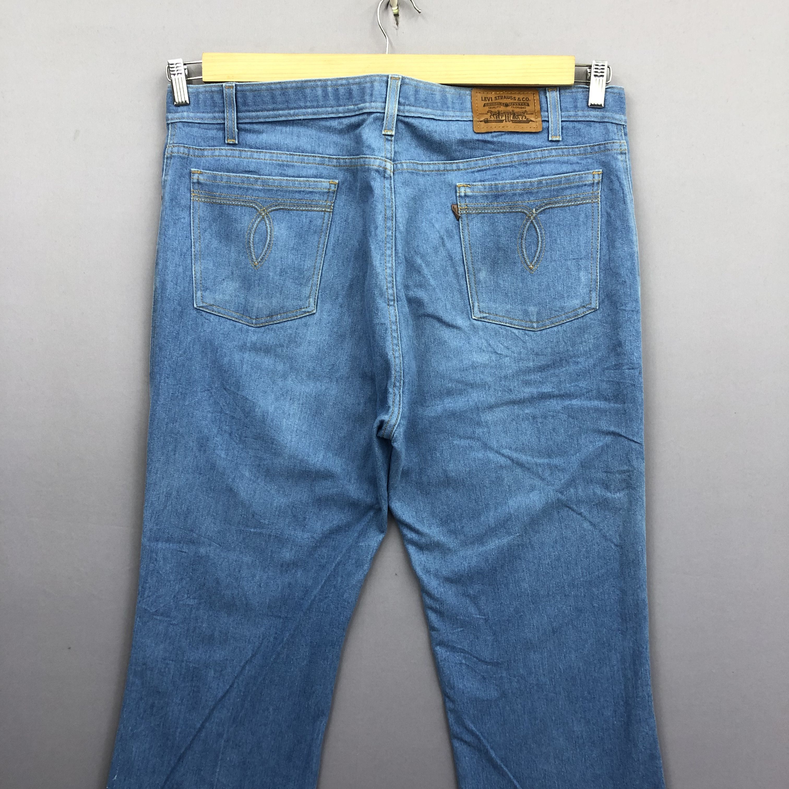 Levi's Vintage Y2K Levis Baggy Style Jeans Light Wash Skater Denim Size 40" / US 18 - 4 Thumbnail