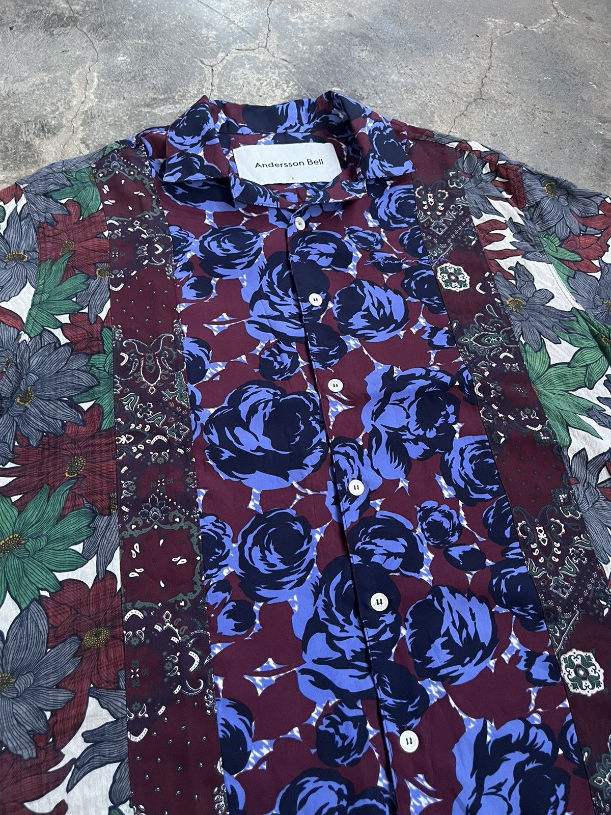 Andersson Bell ANDERSSON BELL FABRIC IN CONNECTION FLOWER OVERSIZE SHIRTS Size US L / EU 52-54 / 3 - 7 Thumbnail