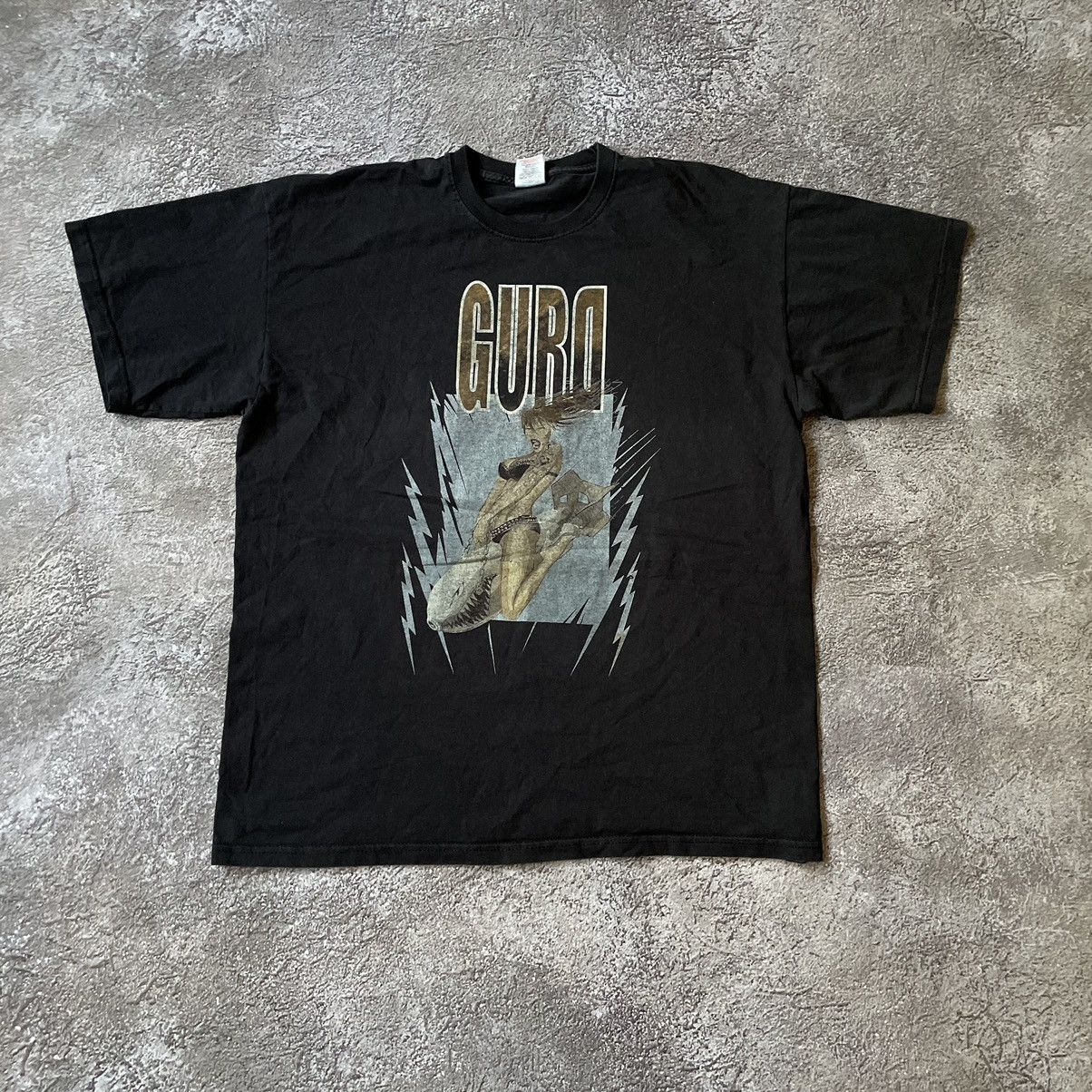 Vintage Vintage Y2K Gura Graphic Tee Anime Streetwear Black Faded L Size US L / EU 52-54 / 3 - 3 Thumbnail