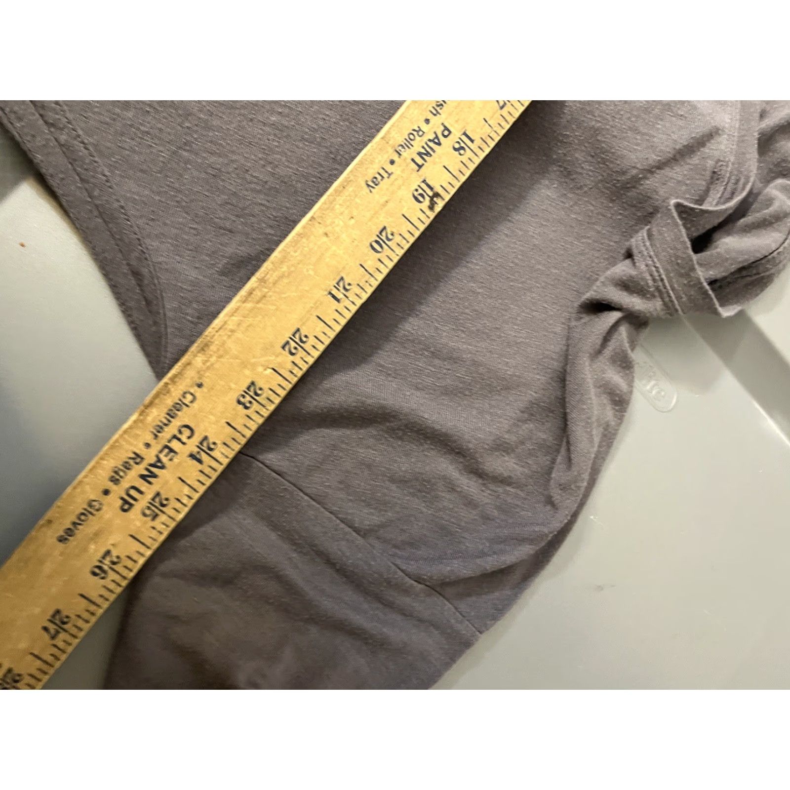 Athleta Athleta Gray T-Shirt Top Size Medium Long Sleeve Activewear Casual Regular Womens Size M / US 6-8 / IT 42-44 - 5 Thumbnail