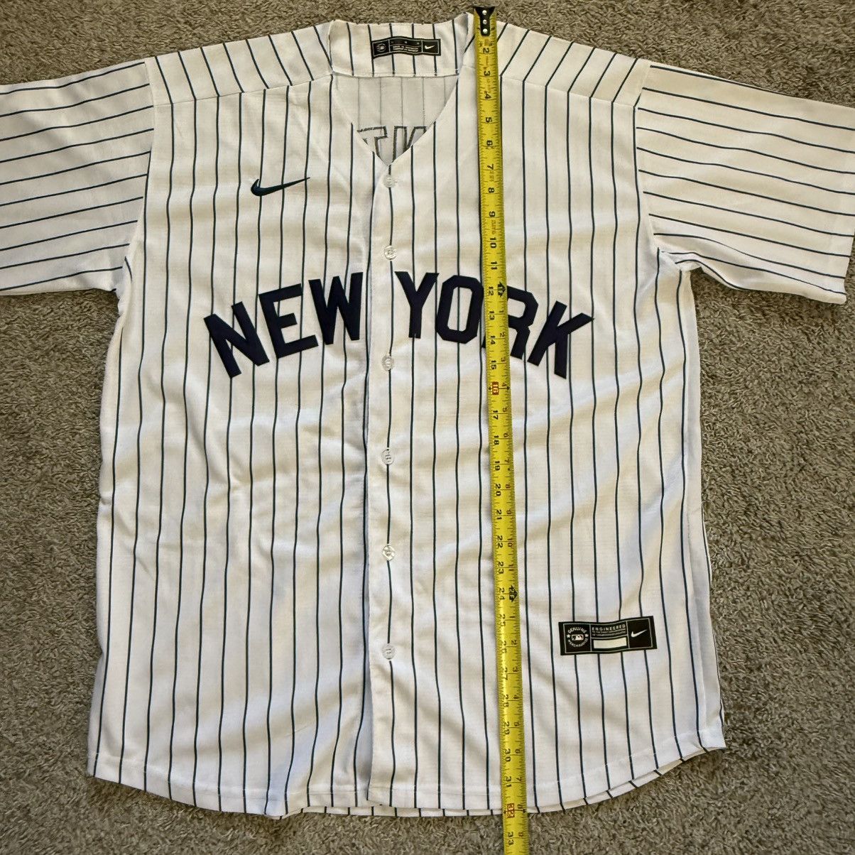 Nike 🔴New York Yankees Jersey Size Large Baseball Pin Stripes Size US L / EU 52-54 / 3 - 9 Thumbnail