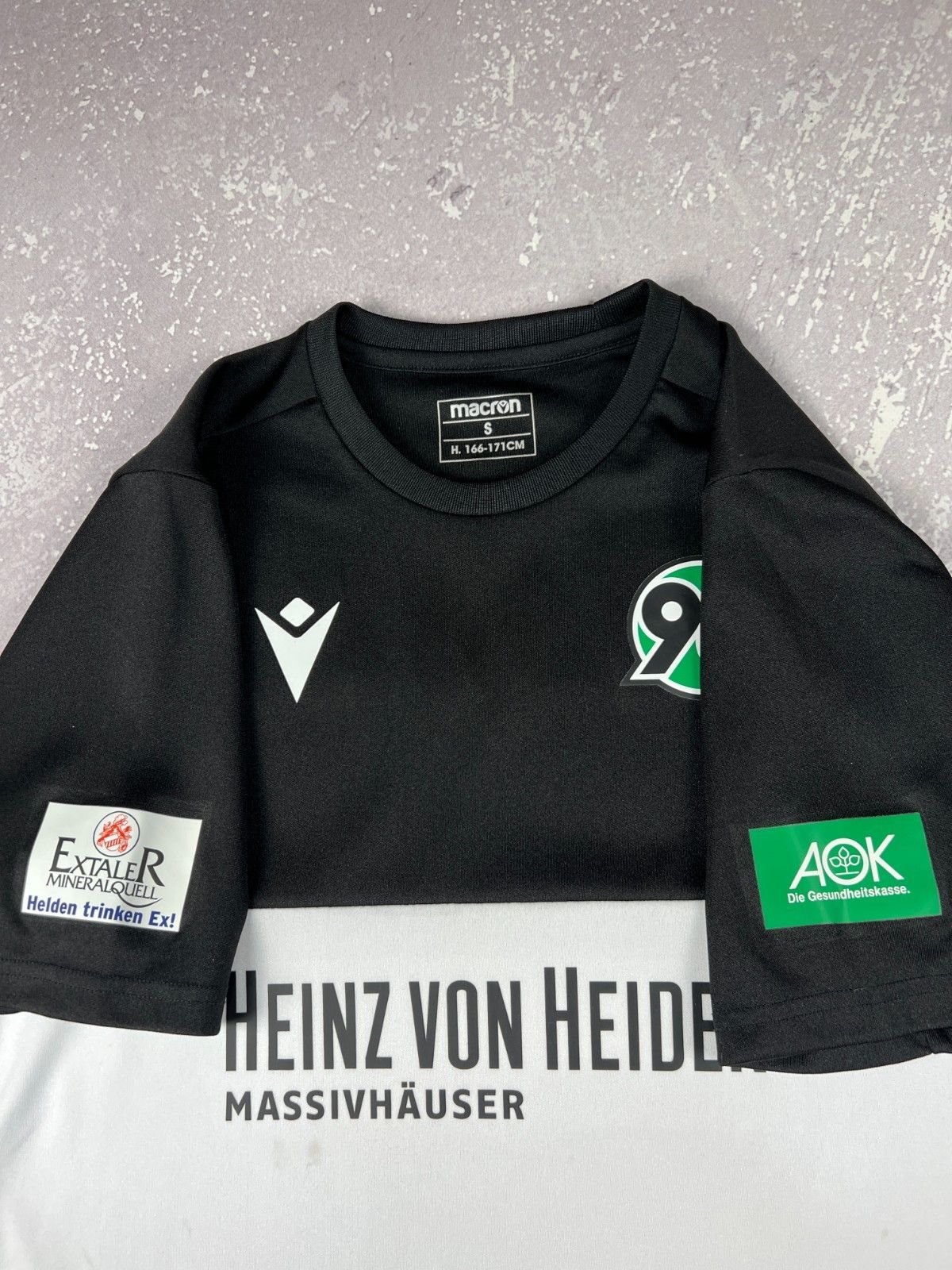 Macron Macron Hannover 96 Training Soccer Jersey Football Size US S / EU 44-46 / 1 - 3 Thumbnail