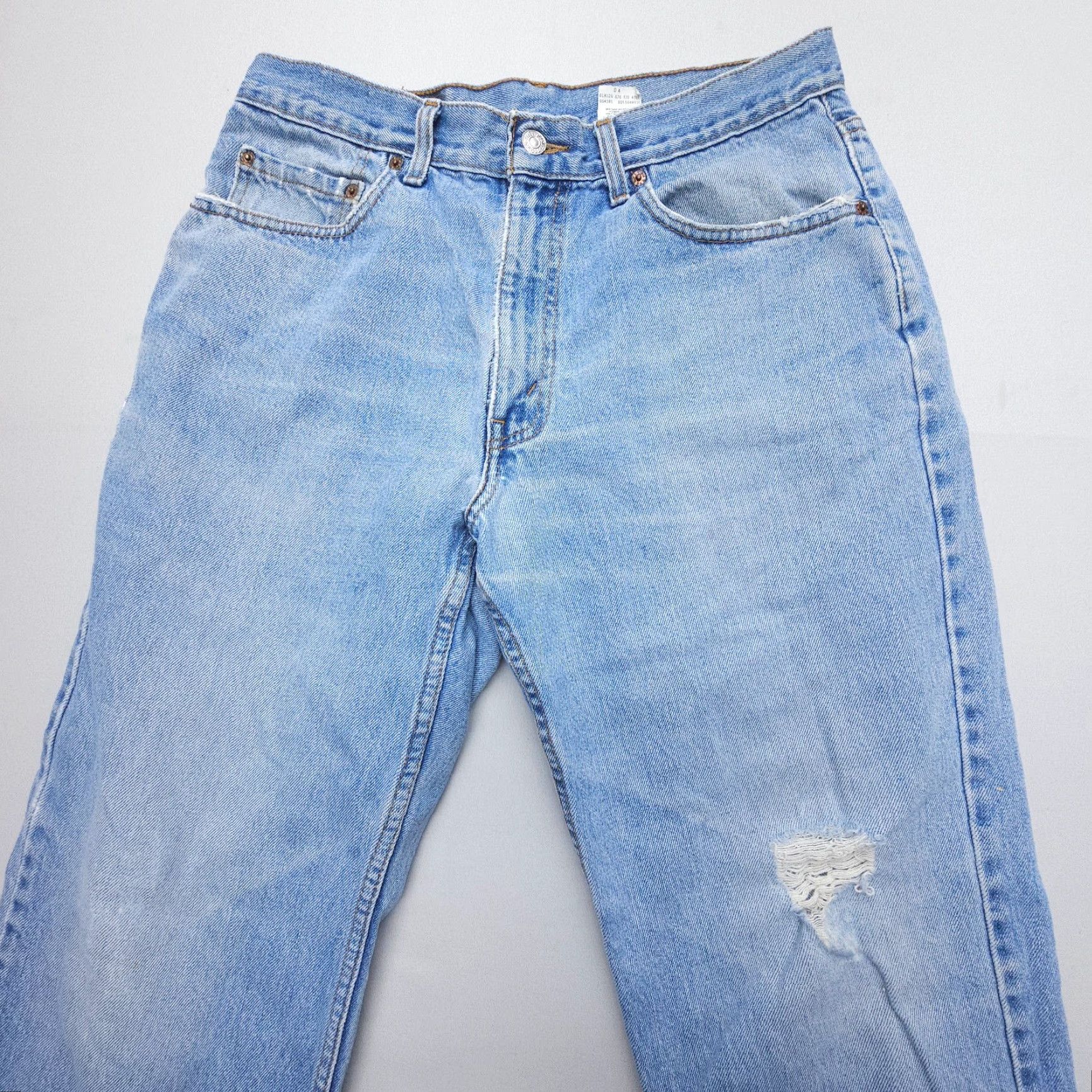 Levi's VINTAGE Levi's 550 Jeans Mens 34 x 30 Light Distressed 90s Baggy Relaxed Tapered Denim Blue Cotton 5-Pocket Style Mens US Size US 34 / EU 50 - 6 Thumbnail