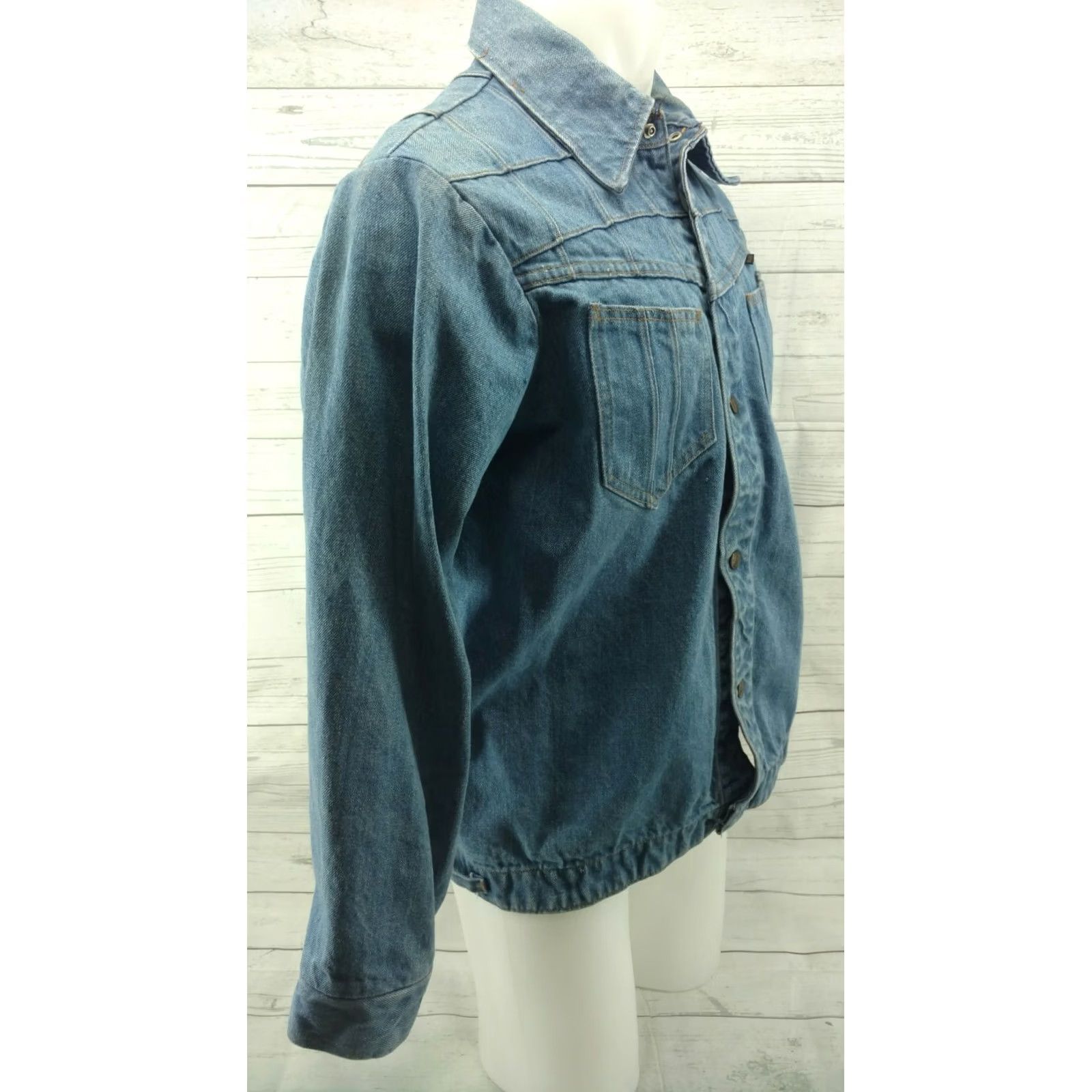 Vintage VINTAGE Challenger Jeans Jacket Mens 42 Jean Jacket Blue Button Closure Jacket 42 Mens Preschool? Size US 42 / EU 58 - 4 Thumbnail
