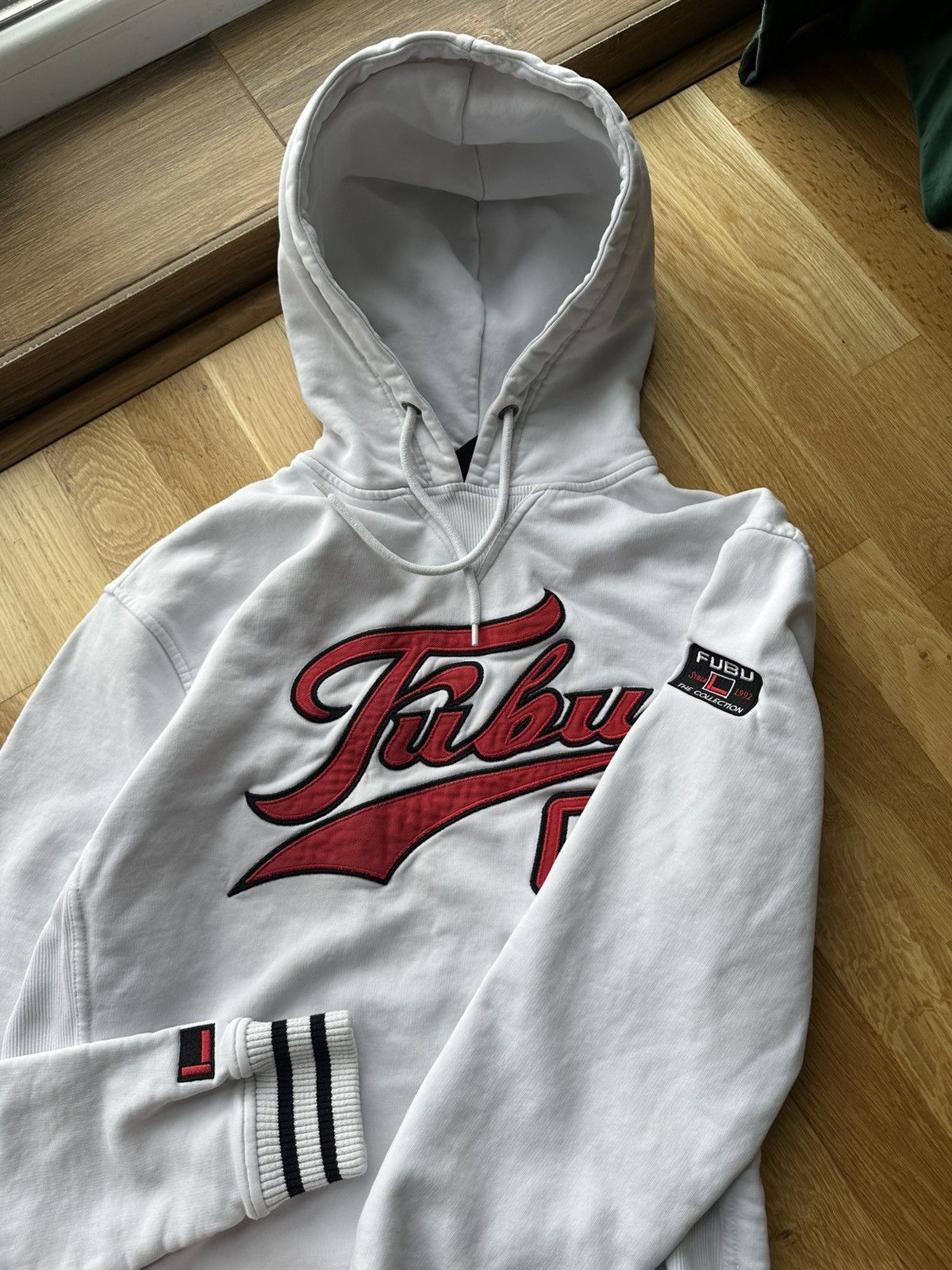 Fubu Vintage Baggy Fubu Hoodie 05 Big Logo White Y2K Size US M / EU 48-50 / 2 - 3 Thumbnail