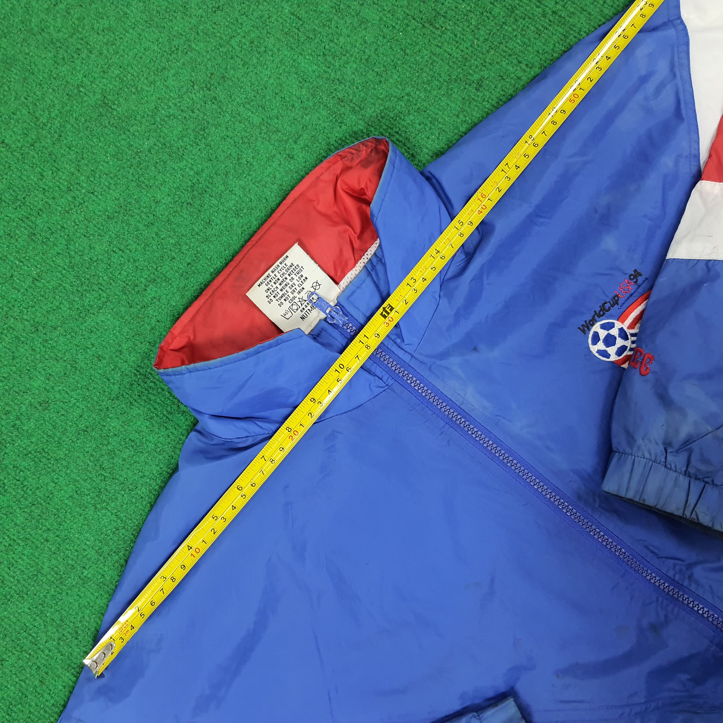 Vintage Vintage NUTMEG FIFA World Cup 90s Sports Jacket Size US XL / EU 56 / 4 - 11 Thumbnail