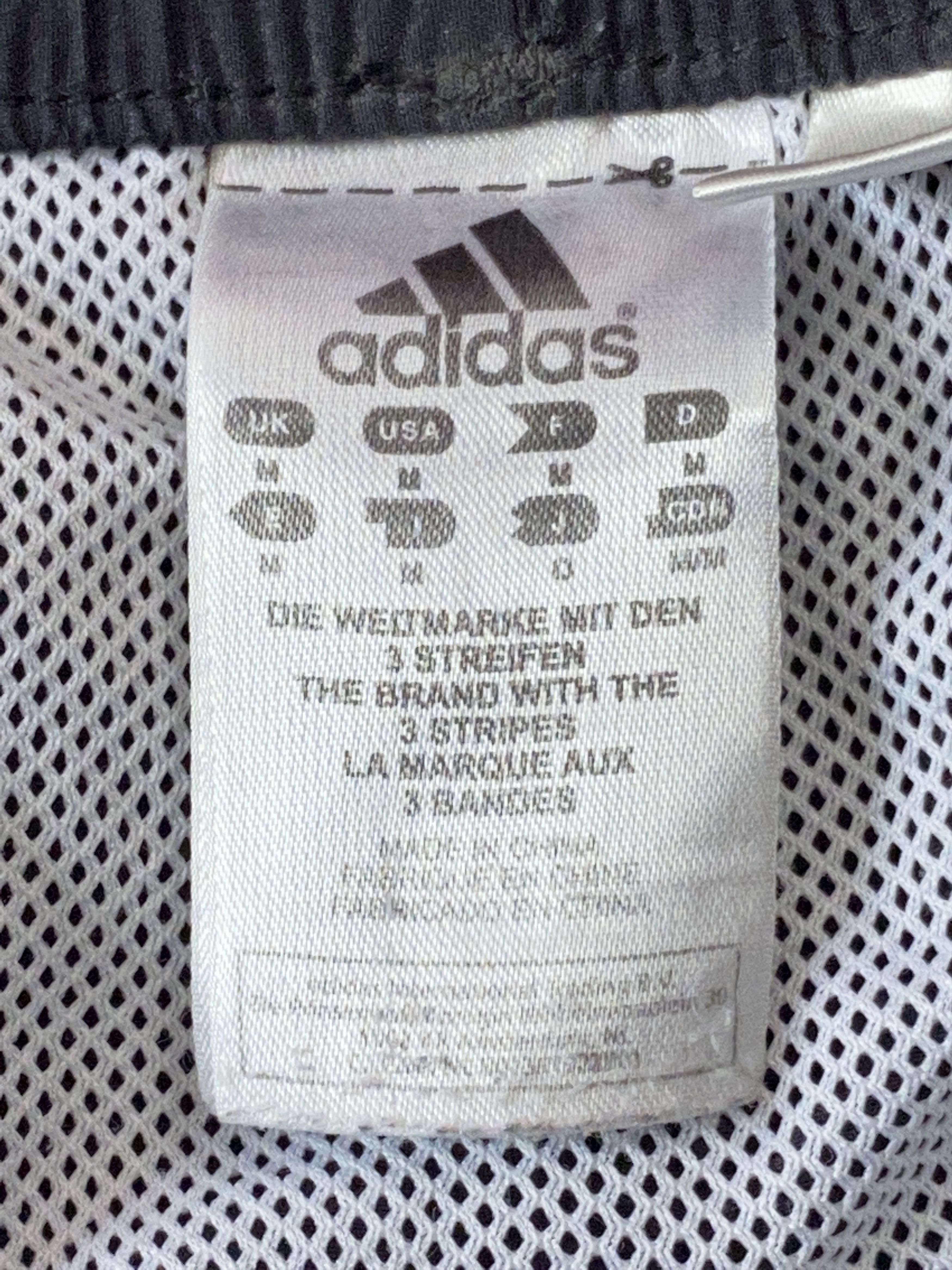Adidas × Vintage Adidas Vintage Men's Sport Shorts - M Size US 32 / EU 48 - 4 Thumbnail