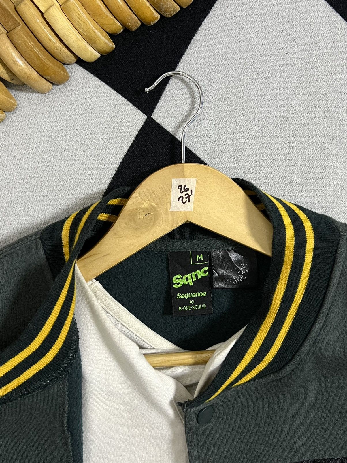 Other SEQUENCE by B ONE SOUL X TOM & JERRY BACK HIT VARSITY Size US XL / EU 56 / 4 - 7 Thumbnail