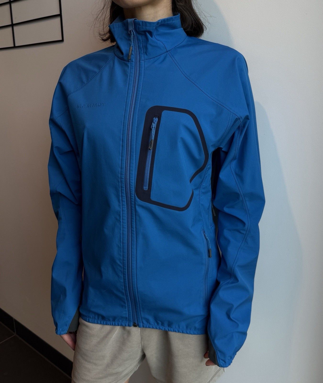 Mammut MAMMUT Drytech Premium Softshell Hooded Jacket Womens Hiking Size S / US 4 / IT 40 - 5 Thumbnail