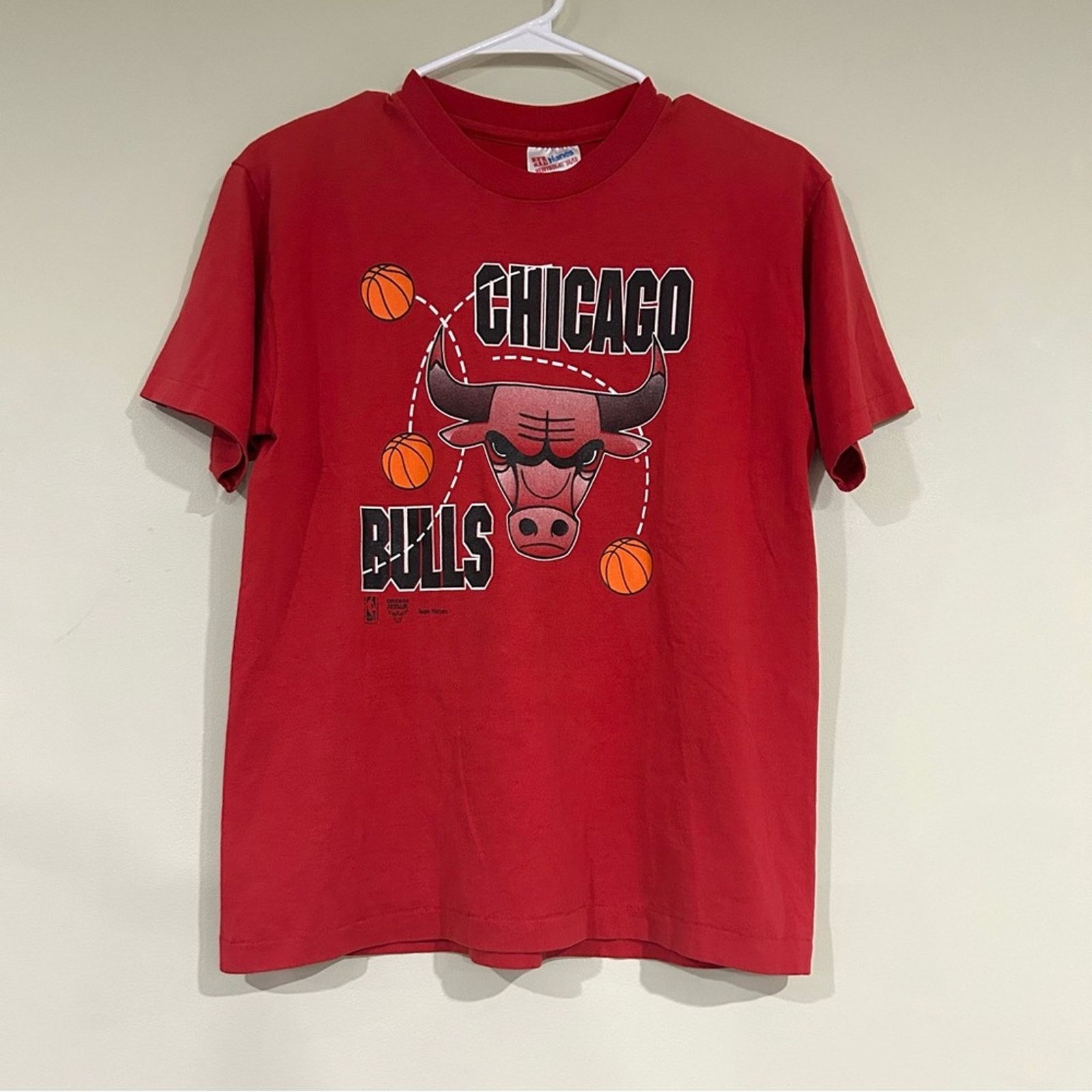 Hanes Vintage Chicago Bulls Basketball Shirt Size US S / EU 44-46 / 1 - 1 Thumbnail