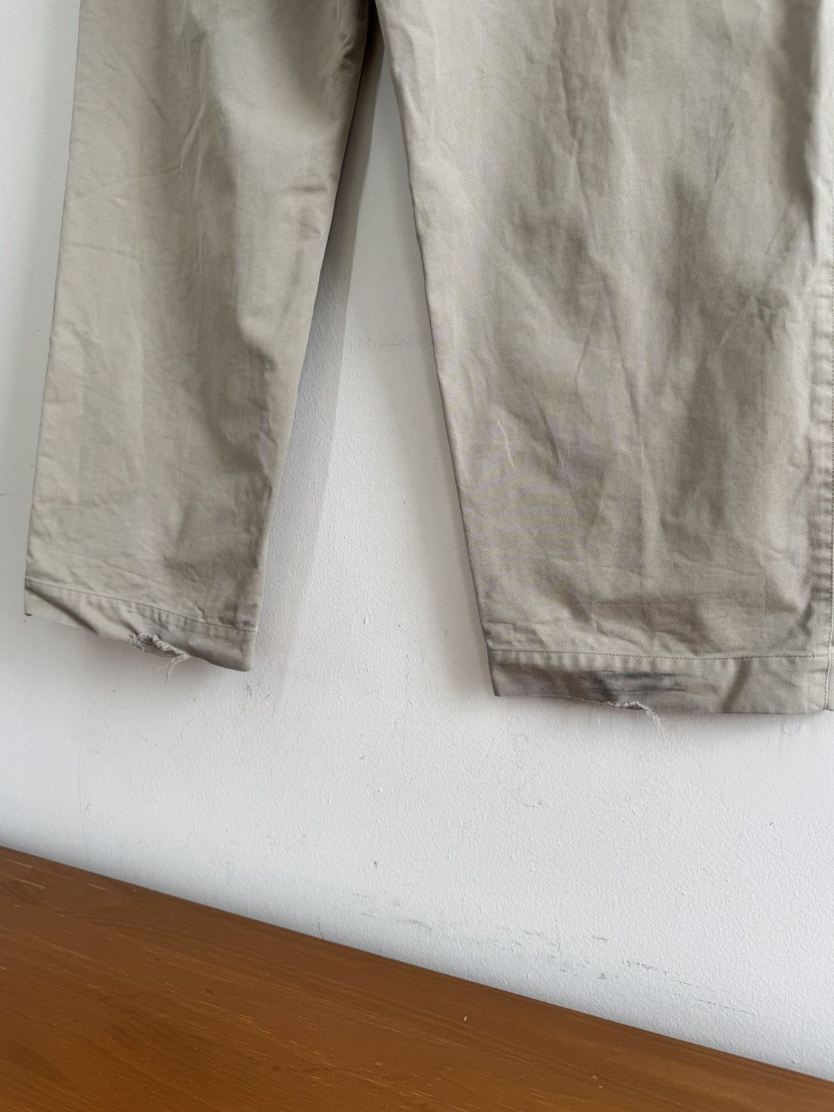 Nicholas Daley Nicholas Daley Beige Pleated Workwear Trousers w/ Belt Tabs Size US 34 / EU 50 - 5 Thumbnail