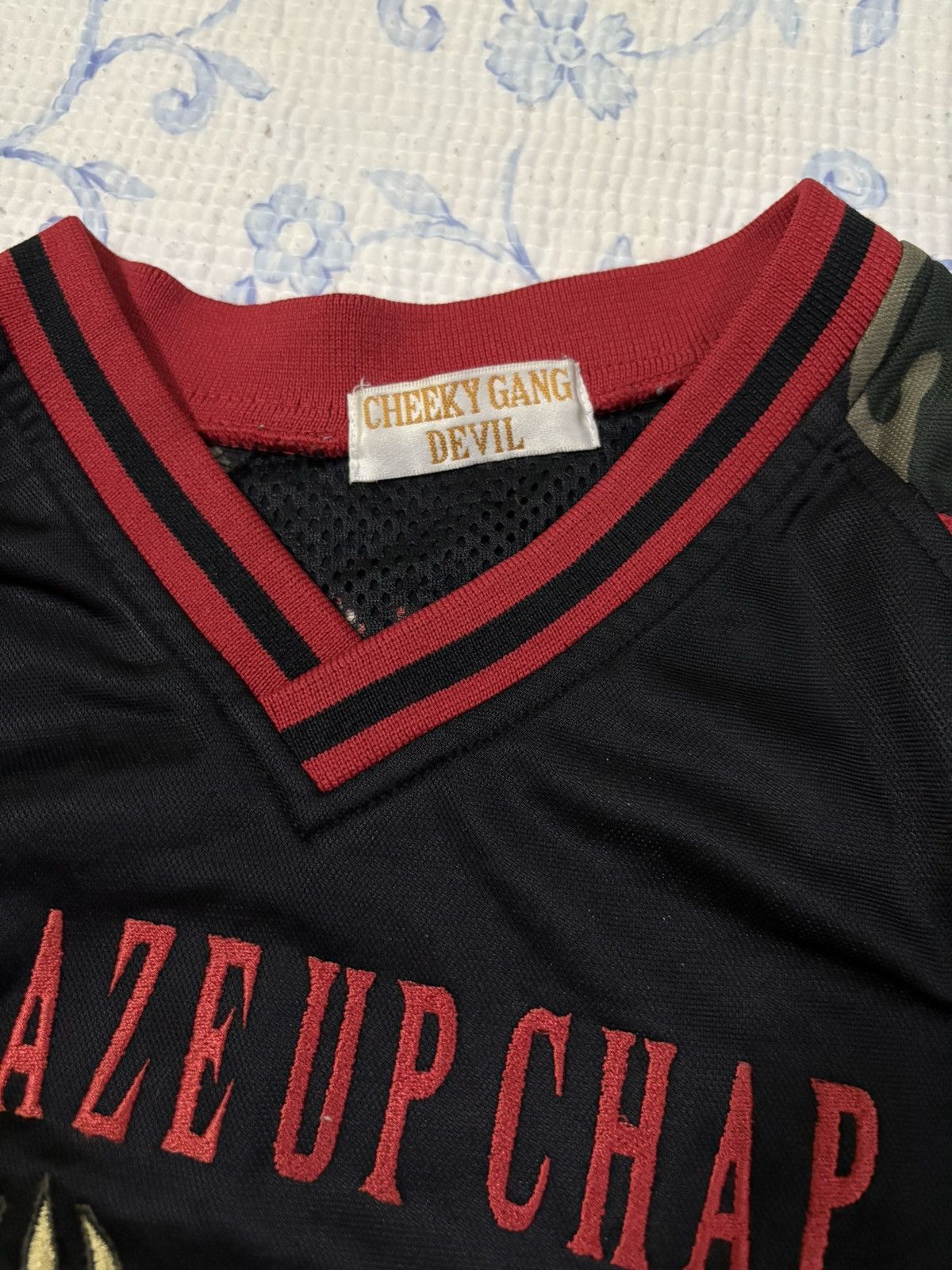 Vintage Blaze up Chap Shirt V Collar Shirt Embroidery Devil Size US L / EU 52-54 / 3 - 13 Thumbnail