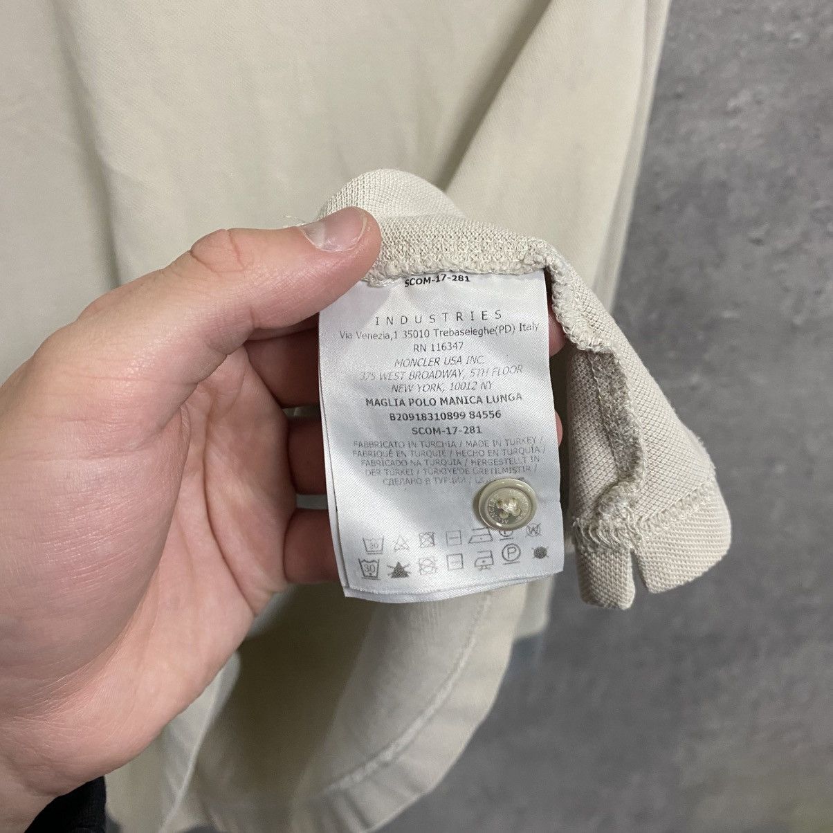 Moncler Moncler Polo Long Sleeve Size US XL / EU 56 / 4 - 8 Thumbnail
