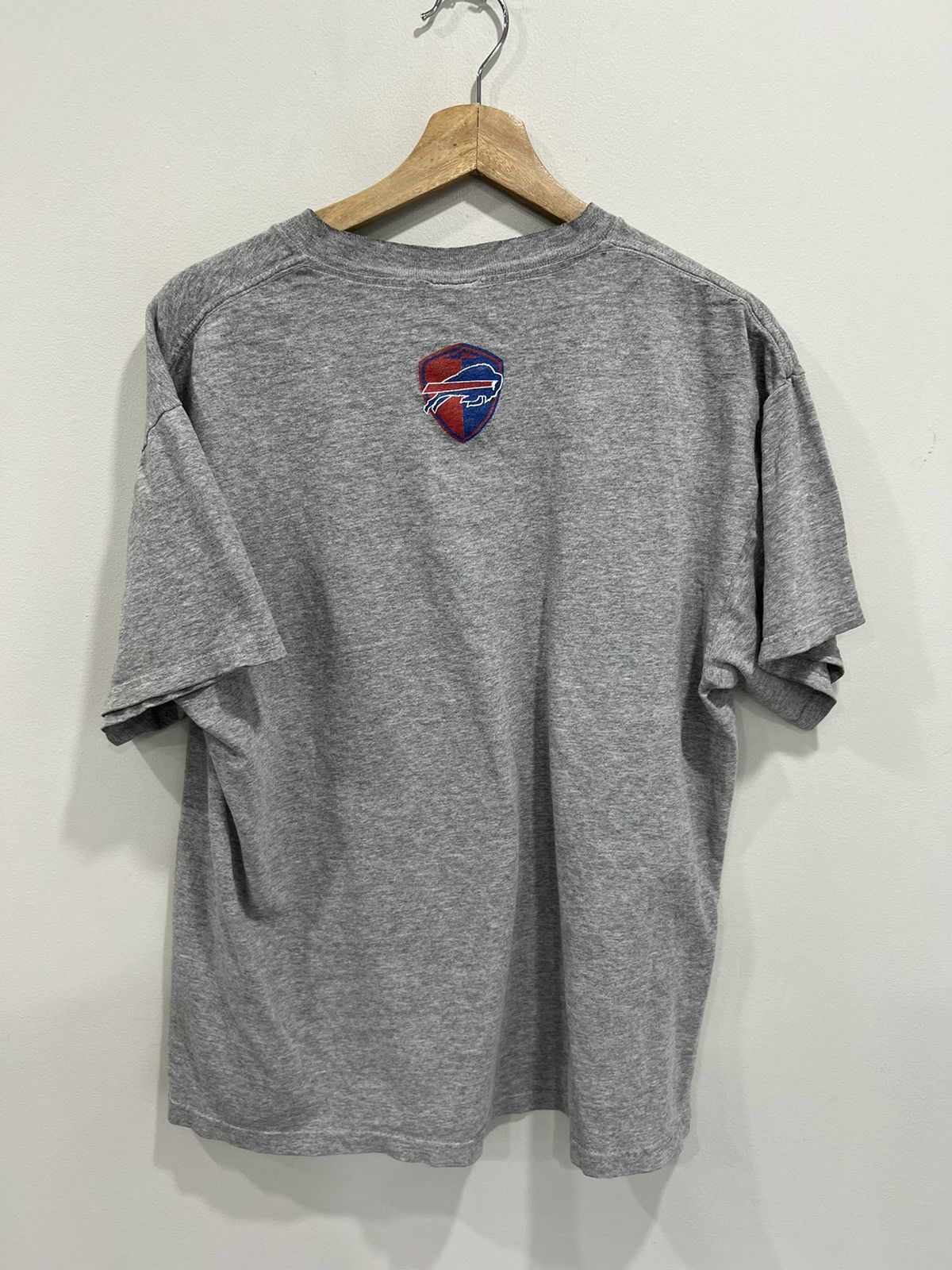 Vintage Vintage Buffalo Bills Tee Shirt nfl Size US L / EU 52-54 / 3 - 3 Thumbnail