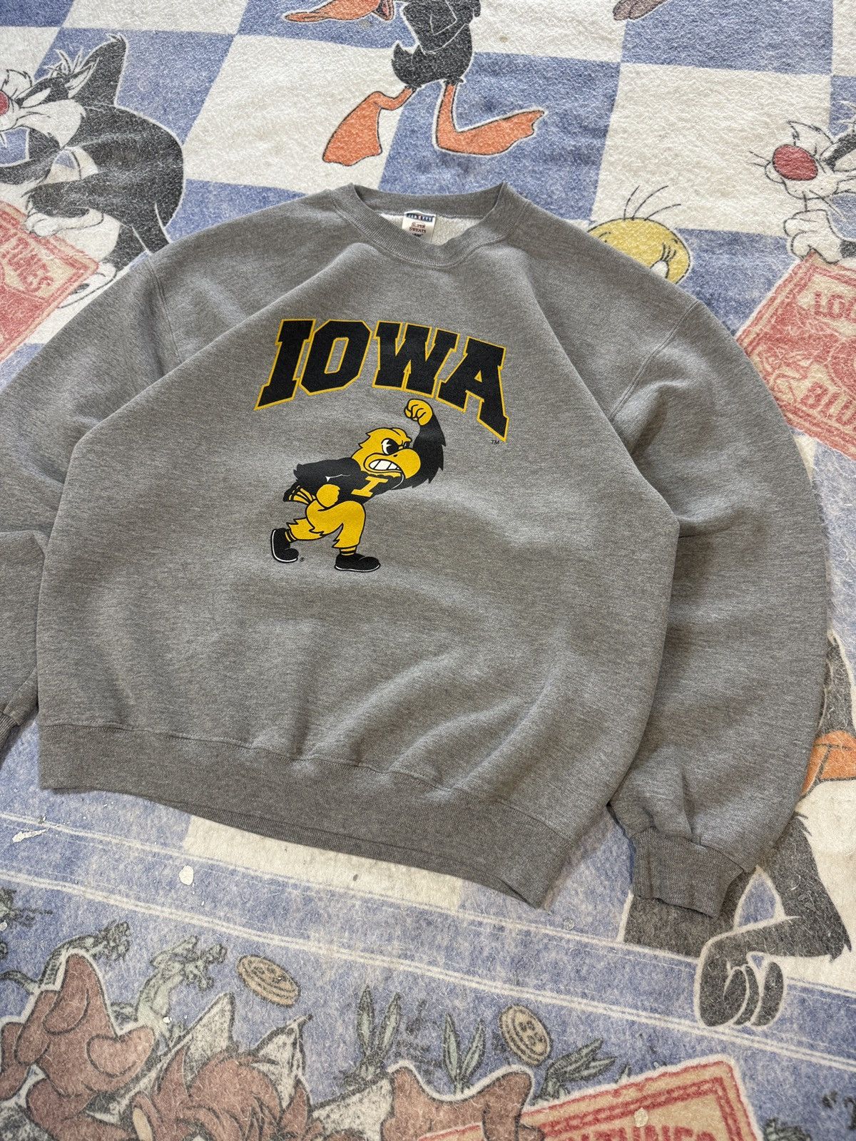 NCAA Vintage Iowa Hawkeyes crewneck sweatshirt Size US L / EU 52-54 / 3 - 2 Thumbnail