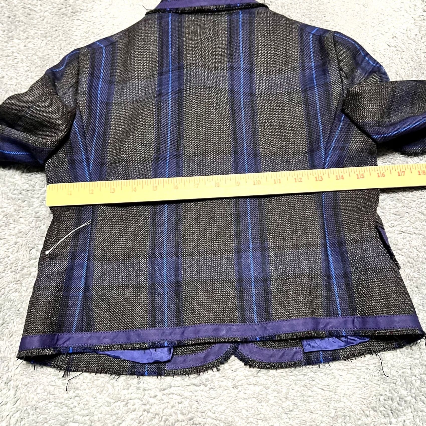 Moschino Moschino Plaid Blazer Womens 10 Jacket Cropped Snap Wool Punk Blue US 42 Italy Wool Blazer Womens Size L / US 10 / IT 46 - 7 Thumbnail
