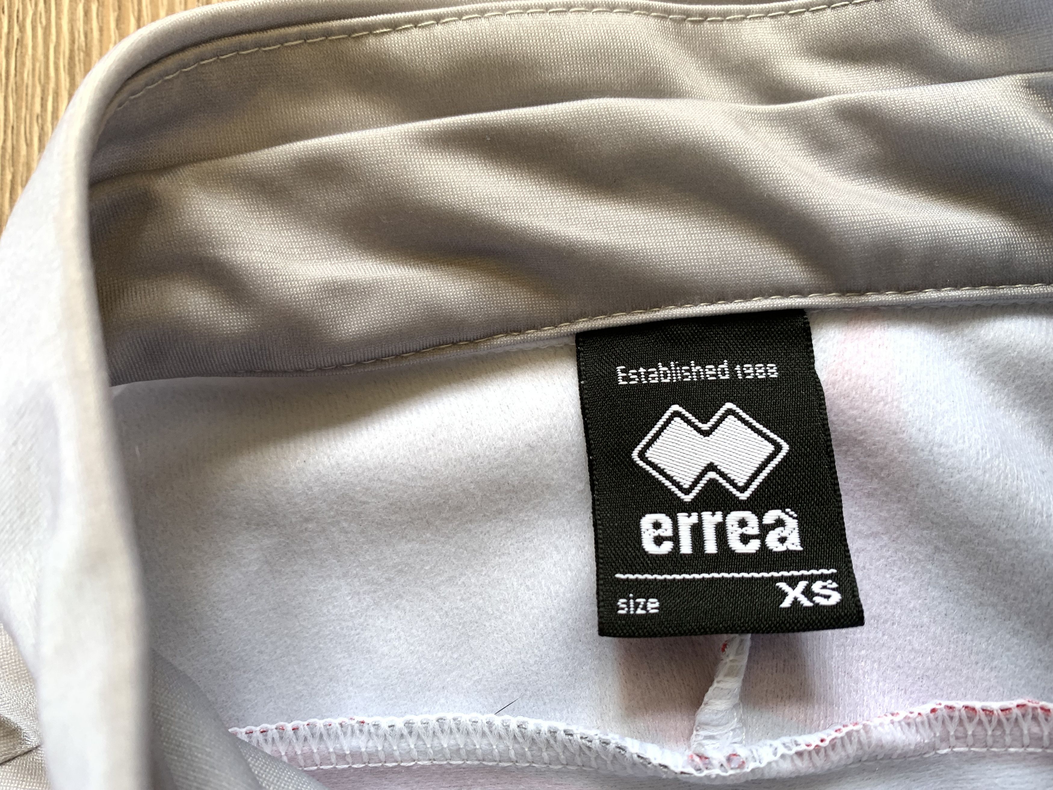 Errea Errea Sheffield United FC Training Rashguard Size US M / EU 48-50 / 2 - 6 Thumbnail