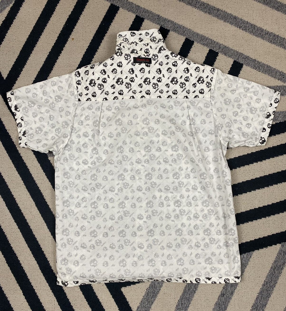 Tony Hawk Pre-loved Tony Hawk Fullprint Skull Short sleeve Size US M / EU 48-50 / 2 - 5 Thumbnail