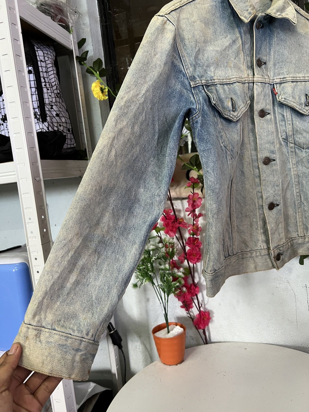 Levi's Vintage Levis Distress Denim Jacket Size US S / EU 44-46 / 1 - 3 Thumbnail