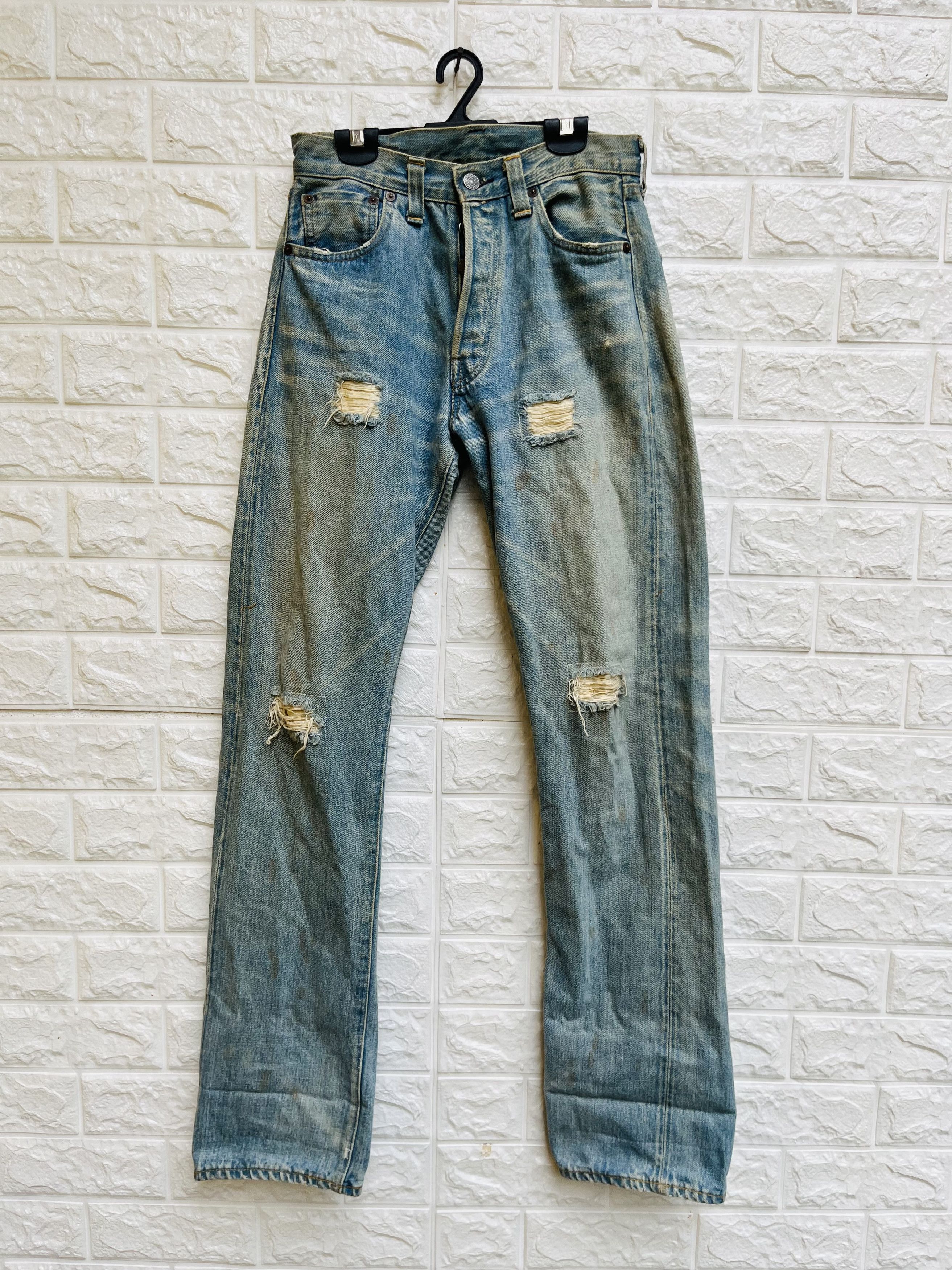 Vintage Levis Distressed Designer Fashion Style