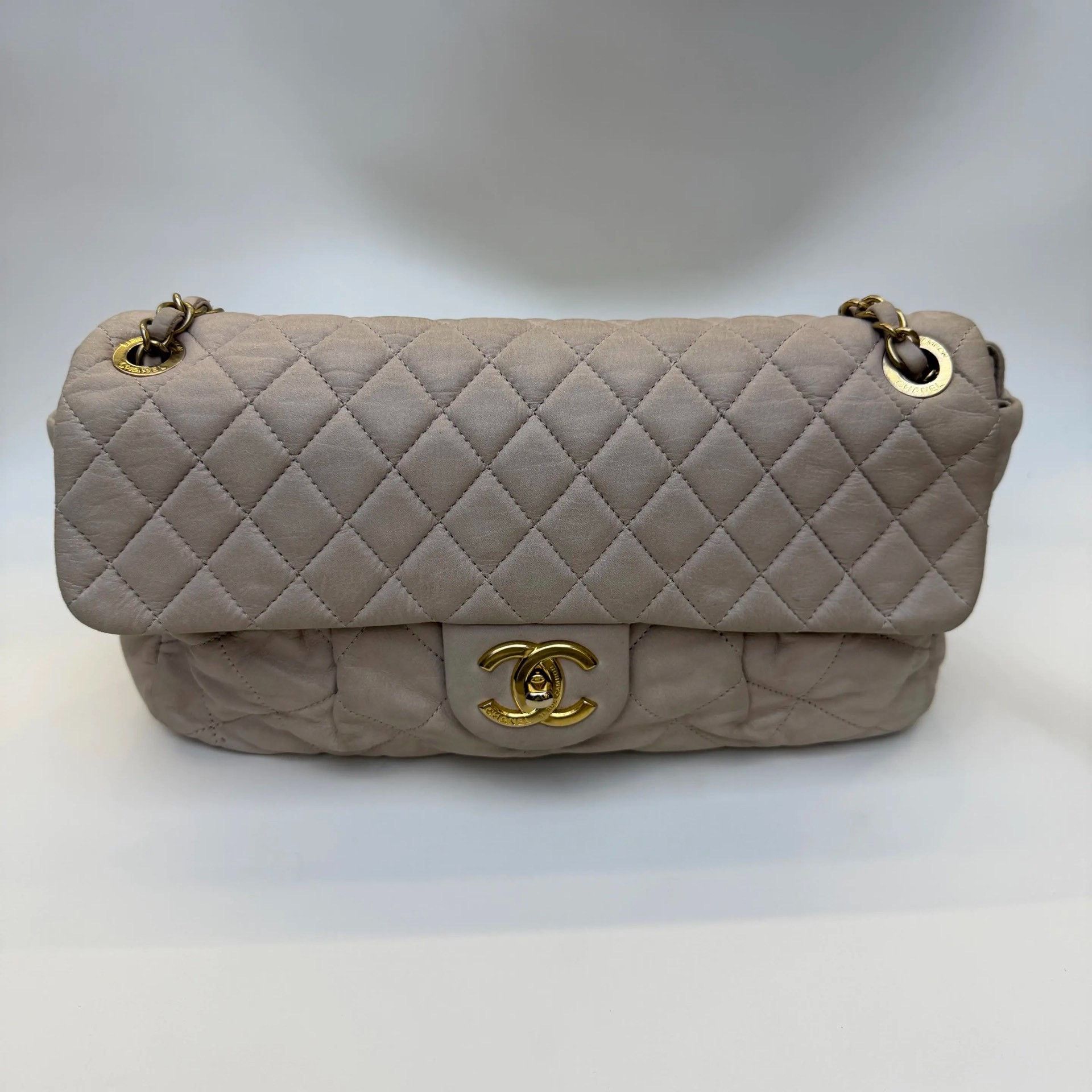 Chanel Pre-loved Bag Very good condition Size ONE SIZE - 1 Thumbnail