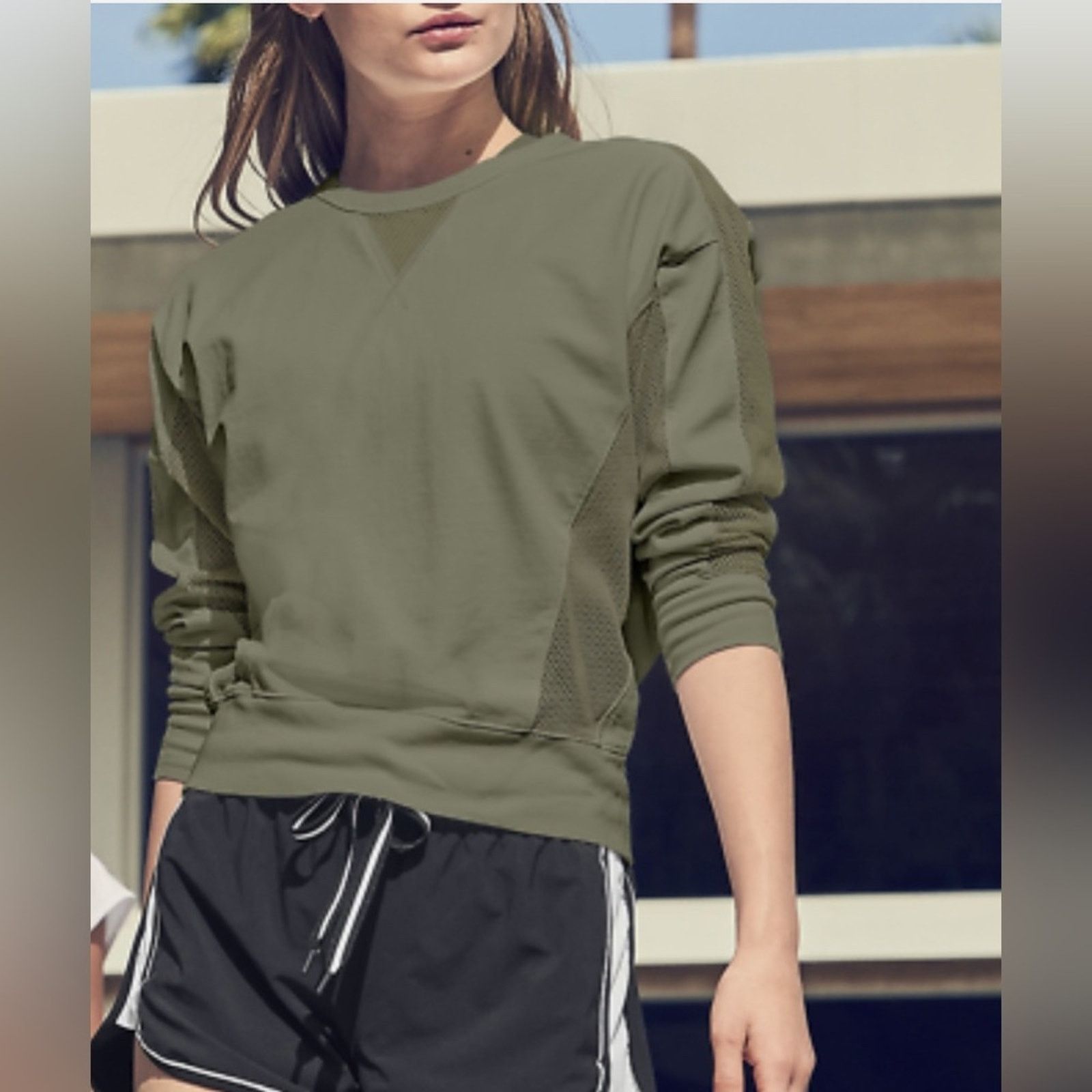 Athleta Athleta Cruise Long Sleeve Sweatshirt in Olive Green Size S / US 4 / IT 40 - 2 Thumbnail