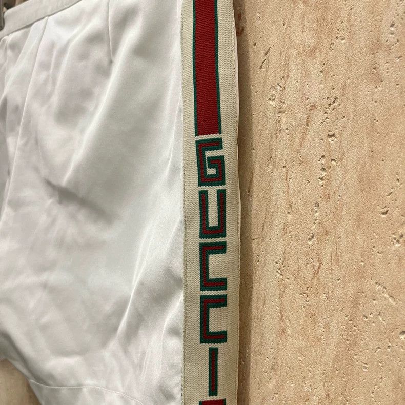 Gucci Gucci White side striped shorts 2505-Nextarrow Size 32" / US 10 / IT 46 - 7 Thumbnail