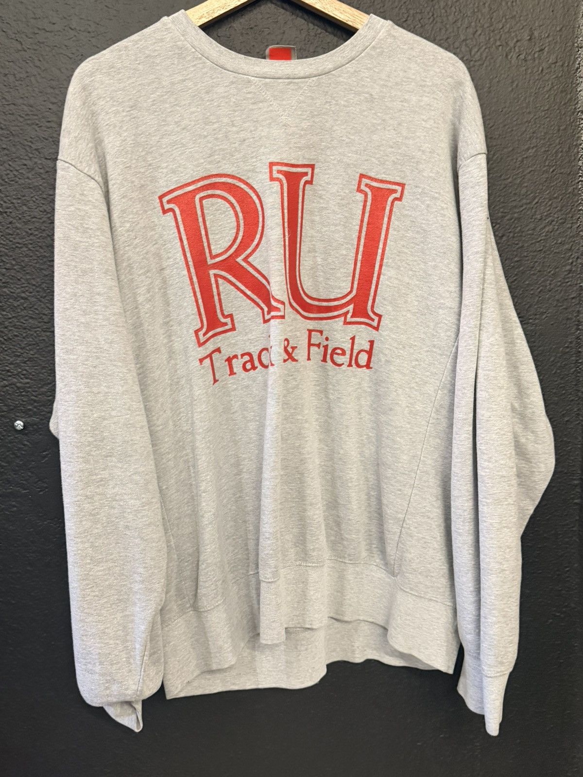 Vintage Vintage track and feild crewneck Size US L / EU 52-54 / 3 - 1 Thumbnail