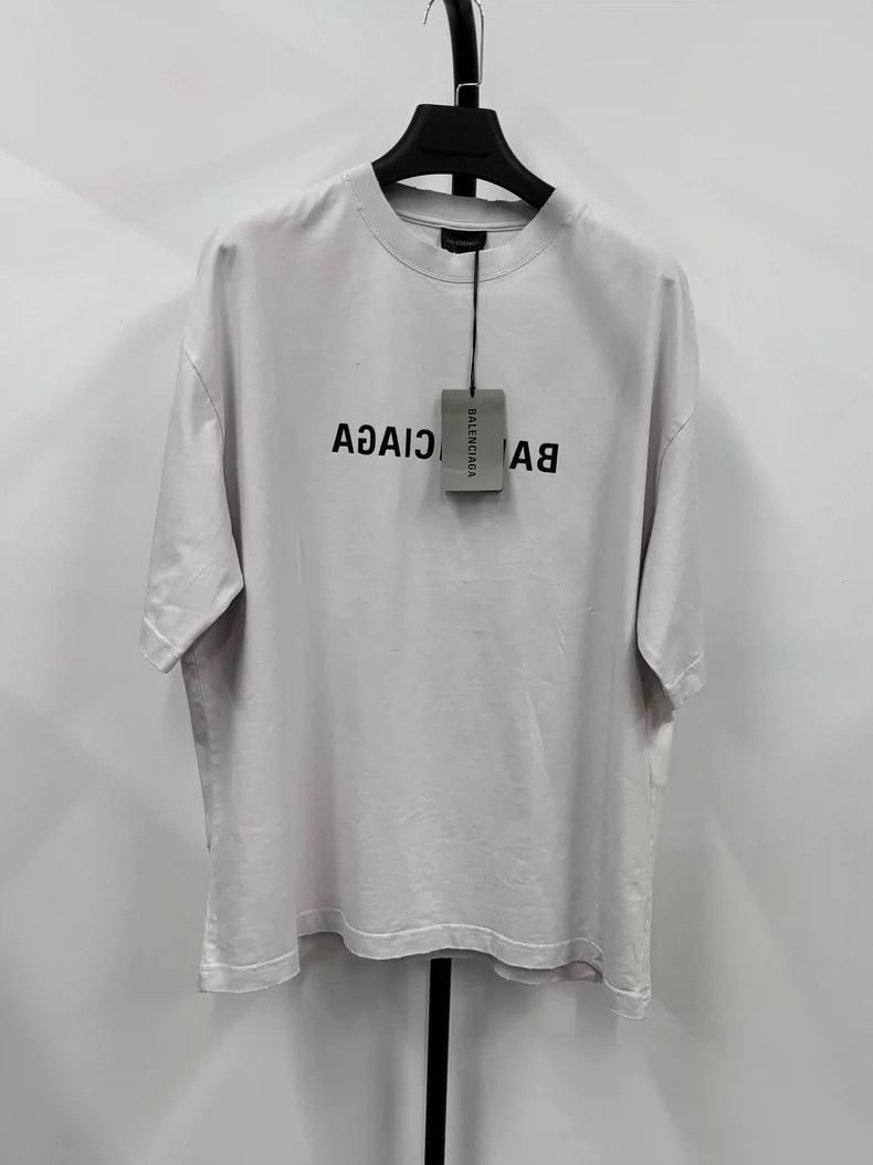 Balenciaga Balenciaga Monogrammed crewneck short sleeves Size US M / EU 48-50 / 2 - 1 Thumbnail