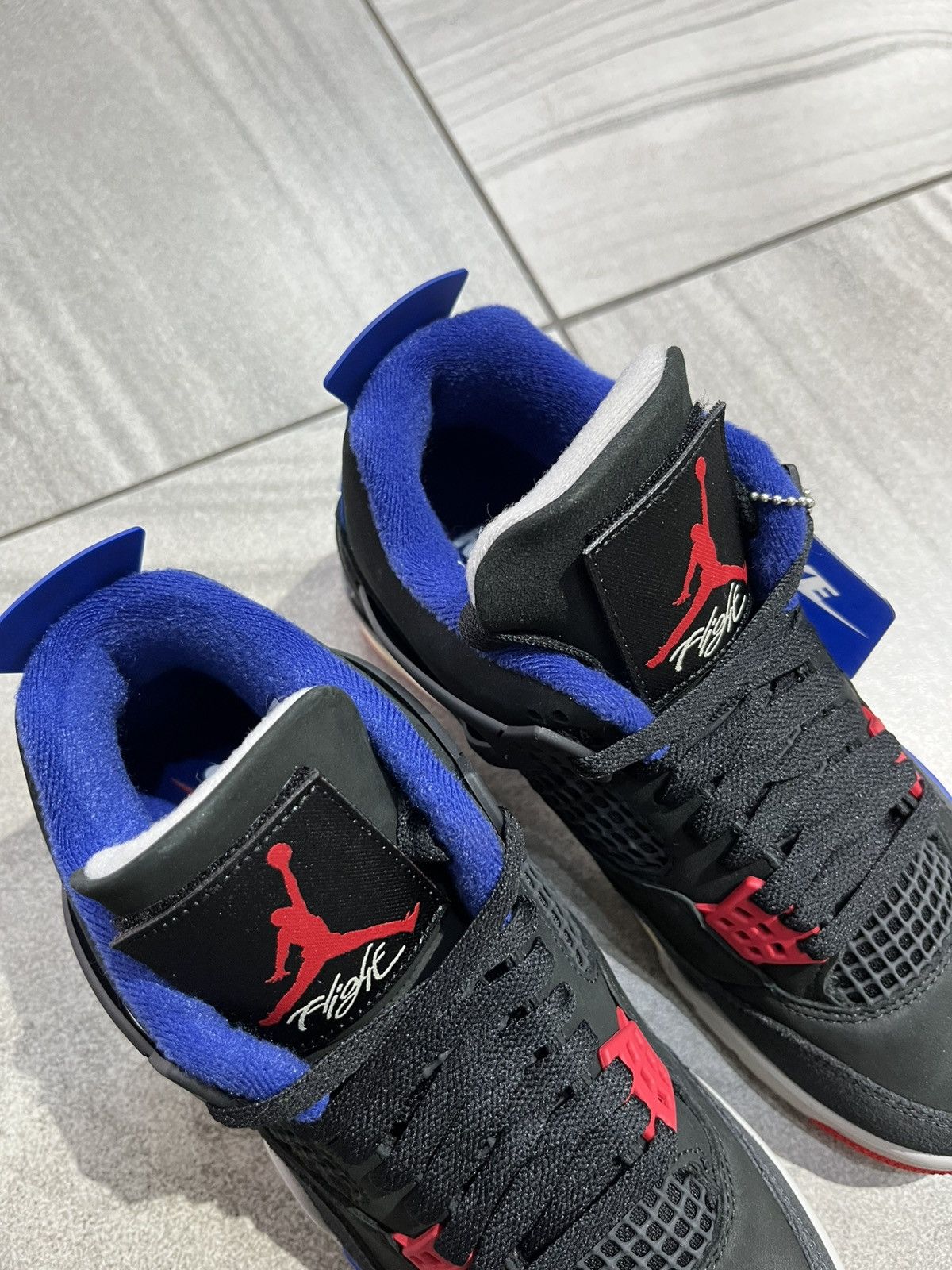 Jordan Brand × Nike Air Jordan 4 Rare Air Size US 7 / EU 40 - 12 Thumbnail