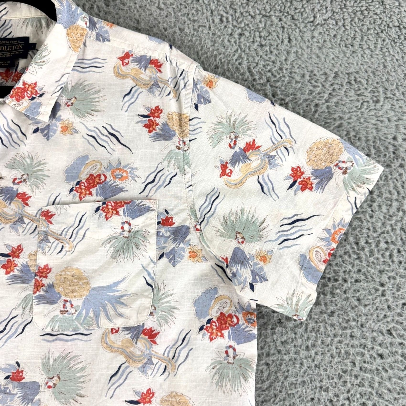 Pendleton Pendleton Button-Down Shirt Mens L White Floral Cotton HS Short Sleeve Casual Travel Hawaiian Dancer Cream? Size US L / EU 52-54 / 3 - 4 Thumbnail