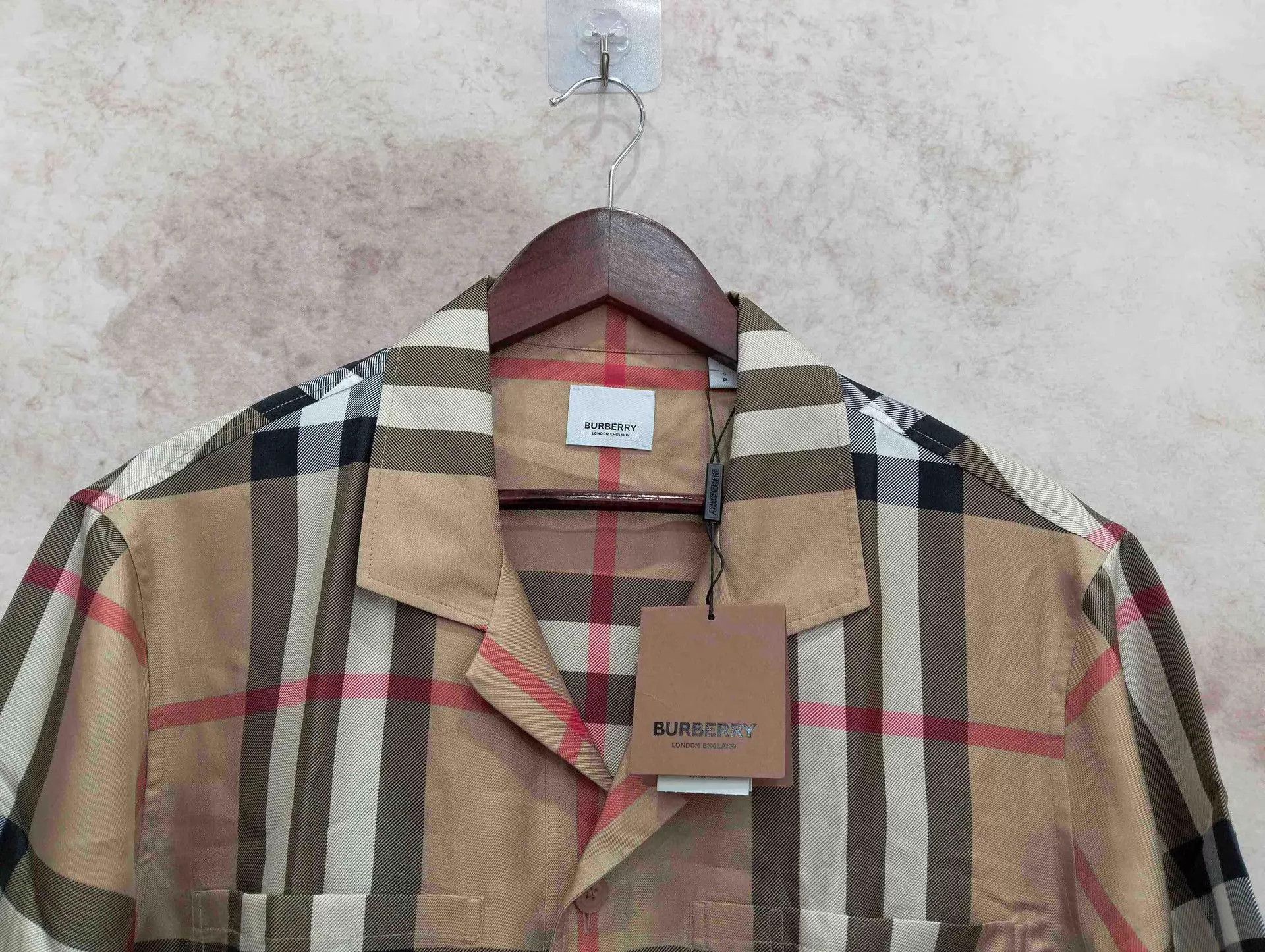 Burberry Burberry Check Cotton Single-Breasted Short-Sleeve Shirt S Size US S / EU 44-46 / 1 - 3 Thumbnail