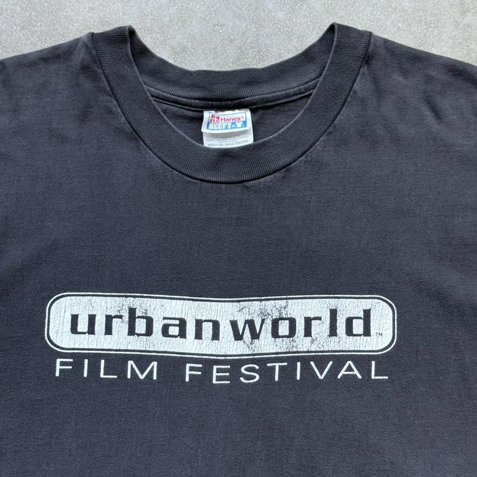 Other Urban World Film Festival “2005 lineup” Faded Y2K T-shirt Size US XXL / EU 58 / 5 - 3 Thumbnail
