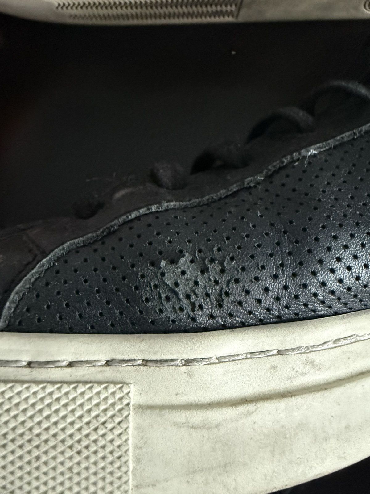 Common Projects Common Projects Achilles Low Perforated Size US 12 / EU 45 - 9 Thumbnail