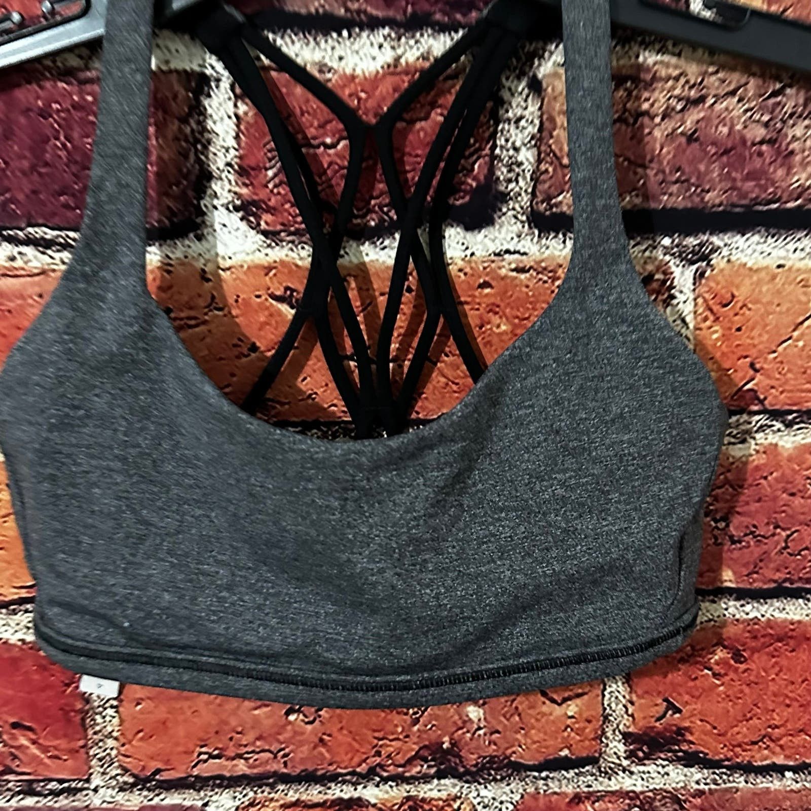 Lululemon lululemon sports bra size 4 Size S / US 4 / IT 40 - 2 Thumbnail