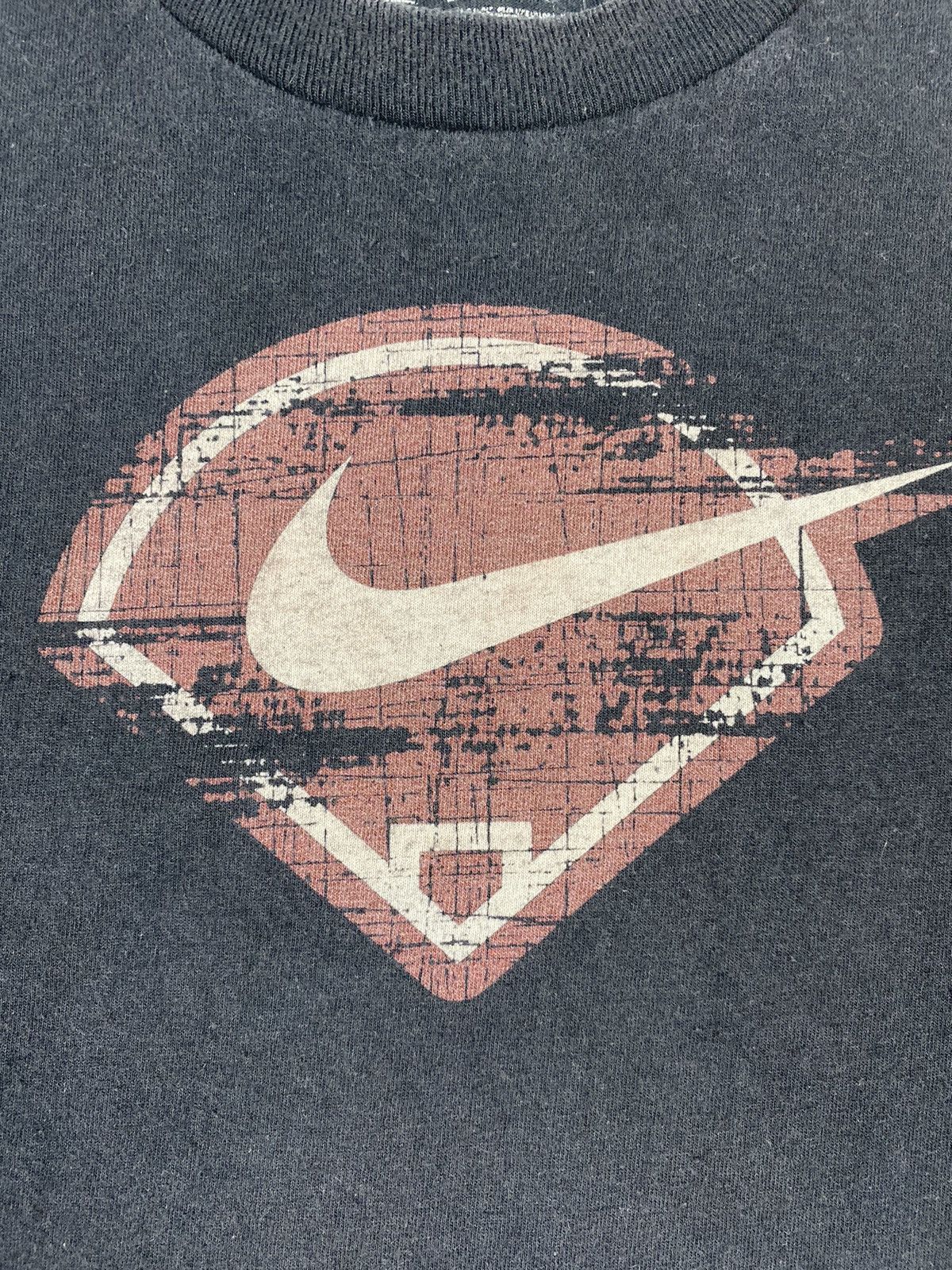 Nike × Vintage Vintage Y2K Nike Baseball Faded Streetwear Center Logo Tee Size US XL / EU 56 / 4 - 6 Thumbnail