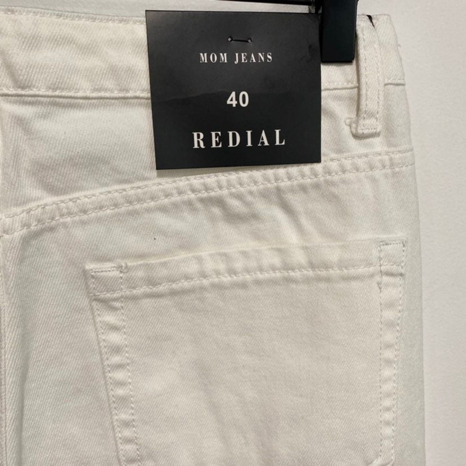 Nasty Gal Nasty Gal Redial Slim High Waisted Mom Jeans White Size 8 L Size 40" / US 18 - 9 Thumbnail