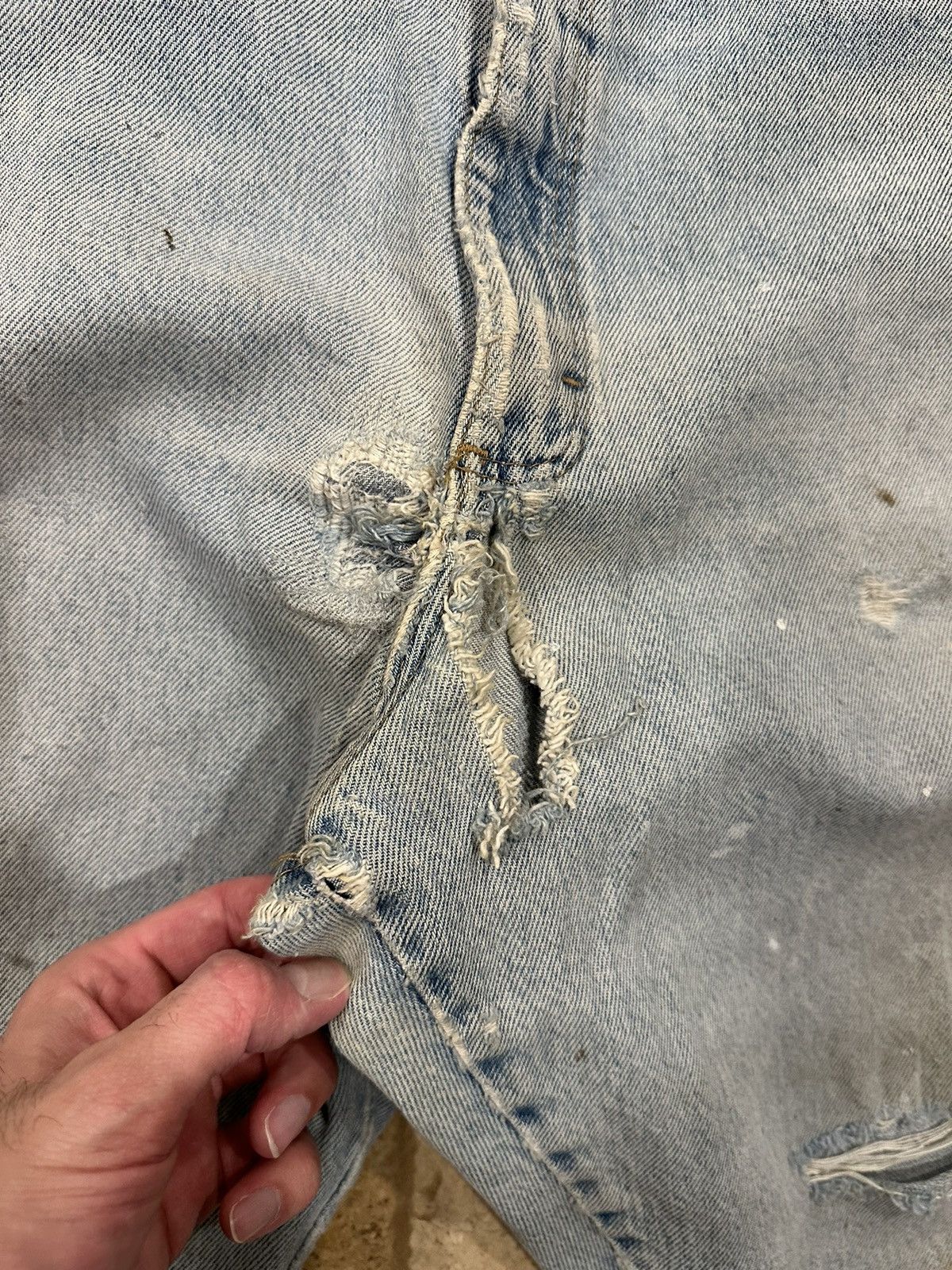 Vintage × Wrangler Vintage Wrangler Painter Distressed Thrashed Blue Denim Jean Size US 38 / EU 54 - 9 Thumbnail