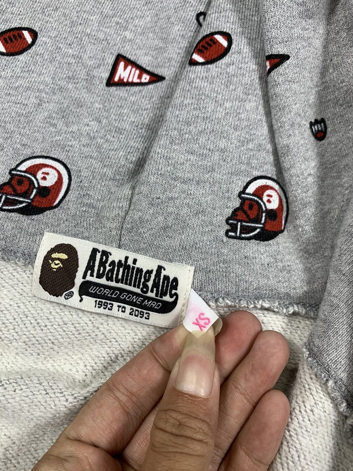 Bape A BATHING APE MLB FULL ZIP UP HOODIE Size XS / US 0-2 / IT 36-38 - 4 Thumbnail